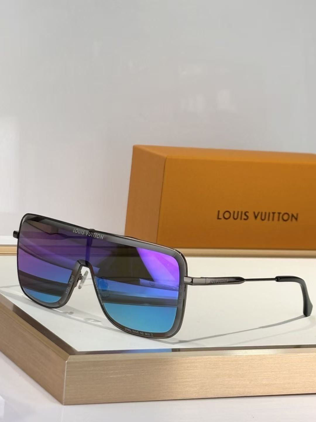 LV Glasses #4 - Image 6