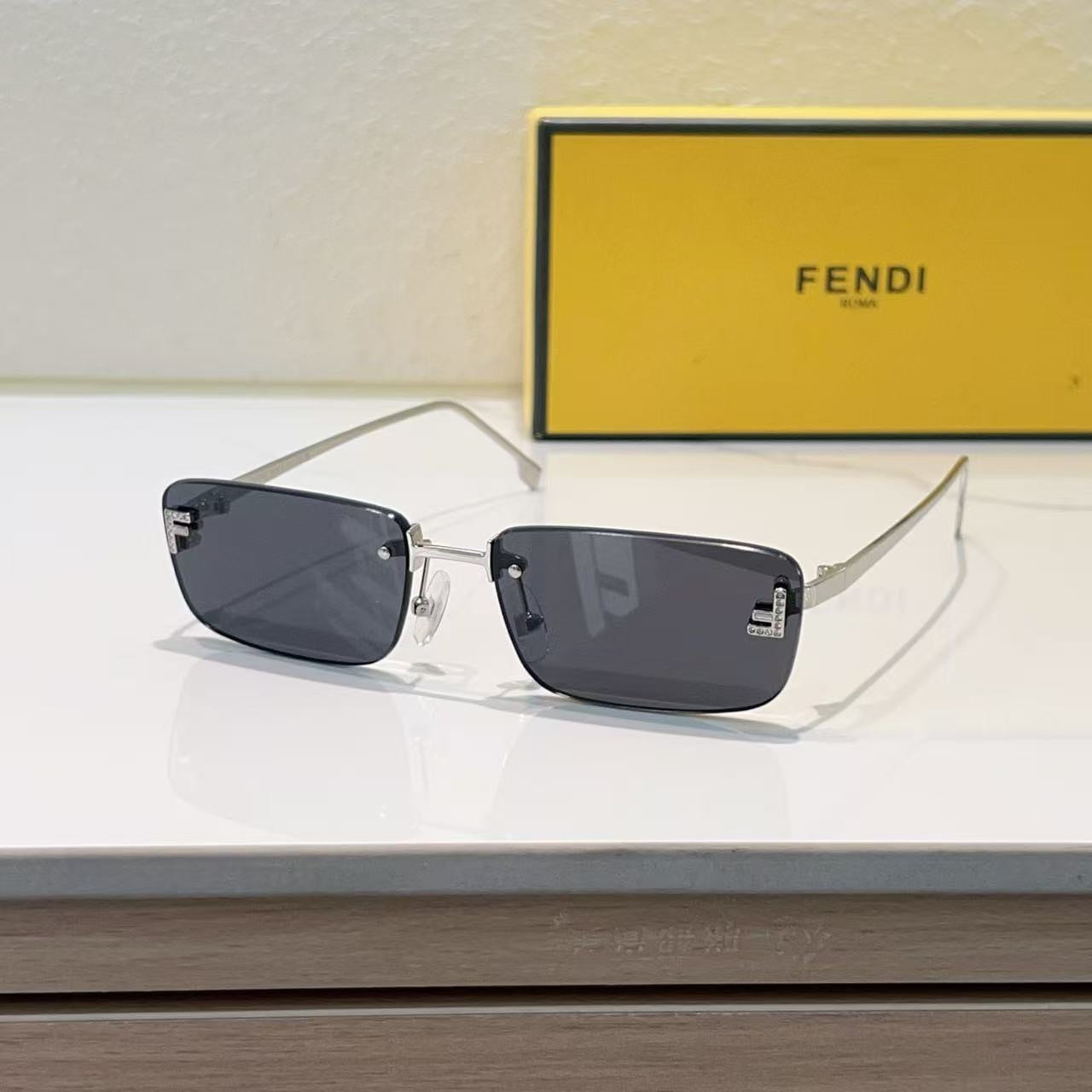 FENDI Glasses FE4172US - Image 7