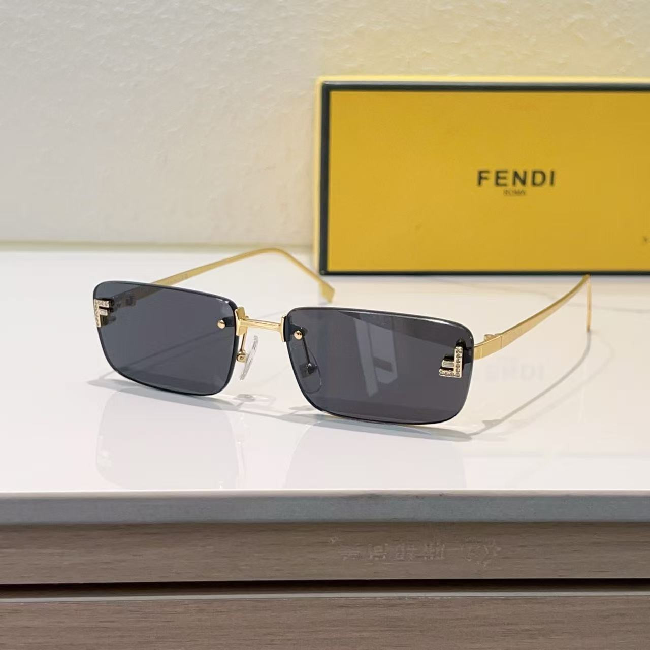 FENDI Glasses FE4172US - Image 8