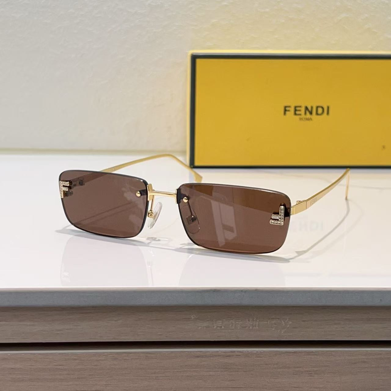 FENDI Glasses FE4172US - Image 3