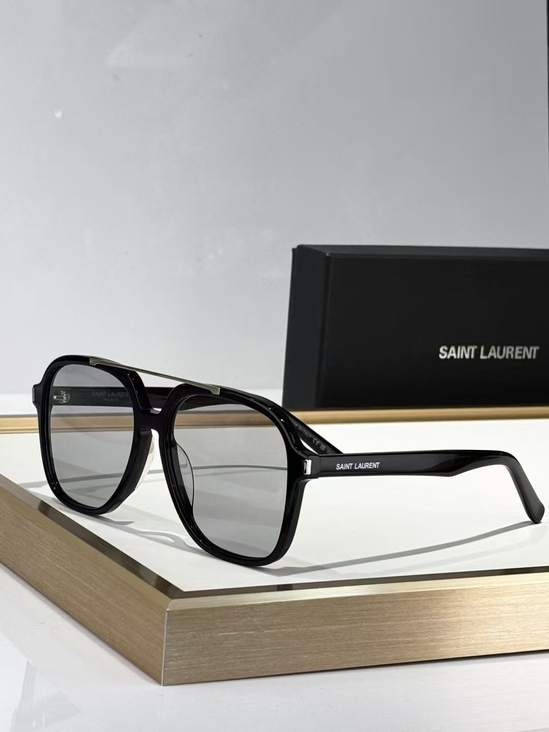 YSL Sunglasses SL545 - Image 3