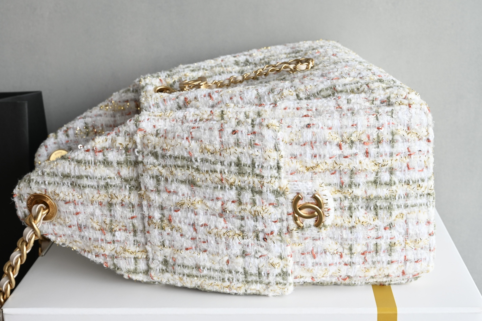 CHANEL CHANEL 25 SMALL HANDBAG AS5293 B21178 (30*26*14cm) - Image 5