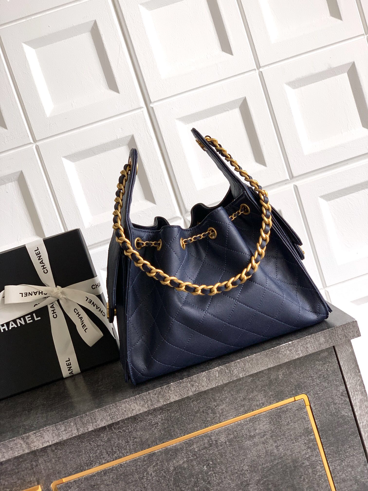 CHANEL CHANEL 25 SMALL HANDBAG AS5293 B21170 (30*26*14cm) - Image 3