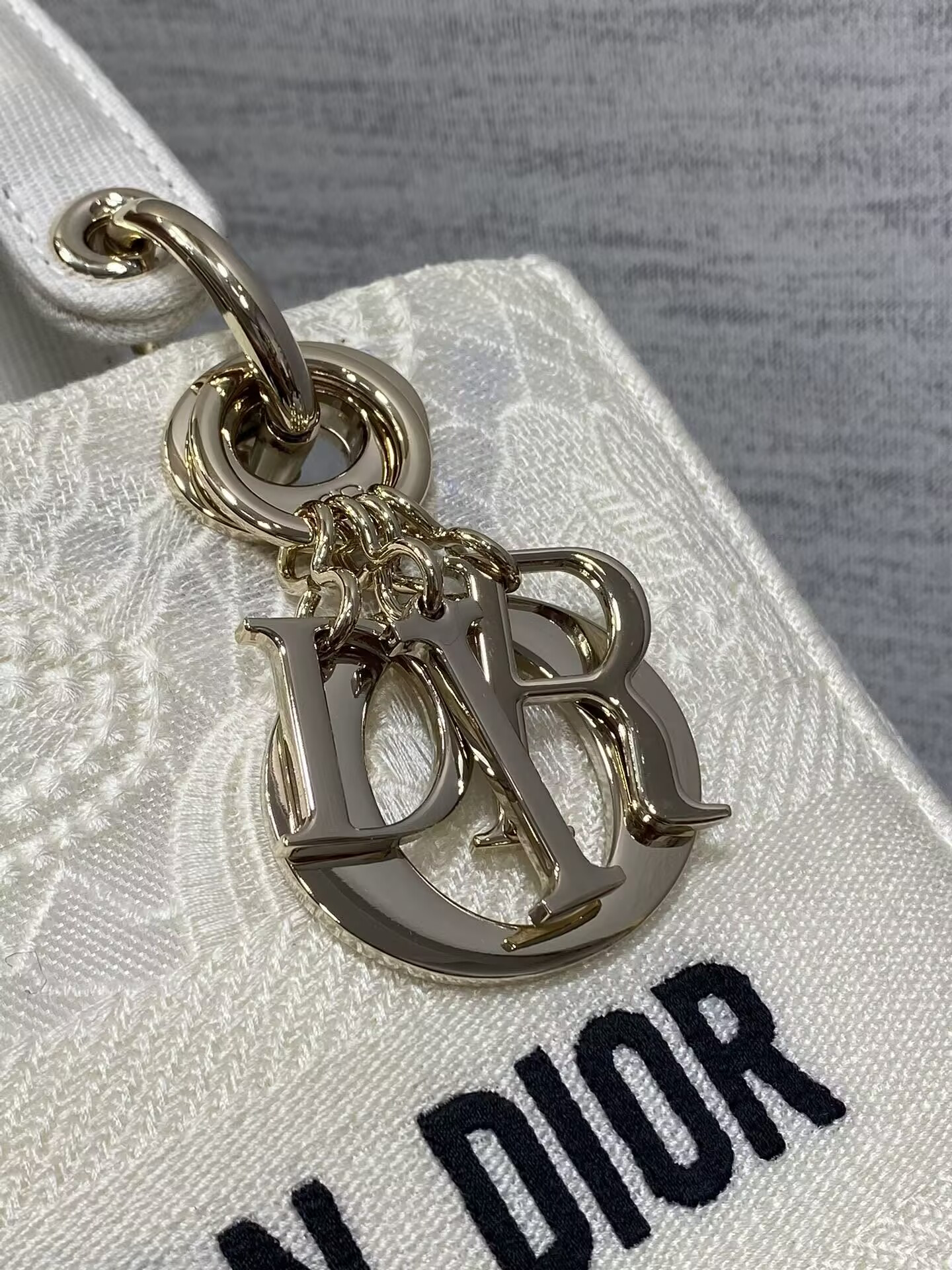 Dior Medium Lady D-Lite Bag 24x20x11cm - Image 8