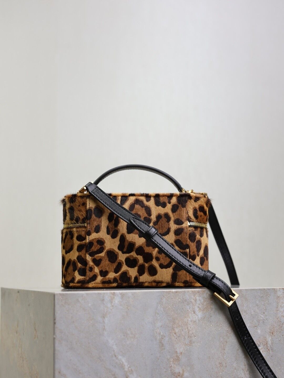 YSL Leopard-print Mini Bag 18x11x6.5cm - Image 3