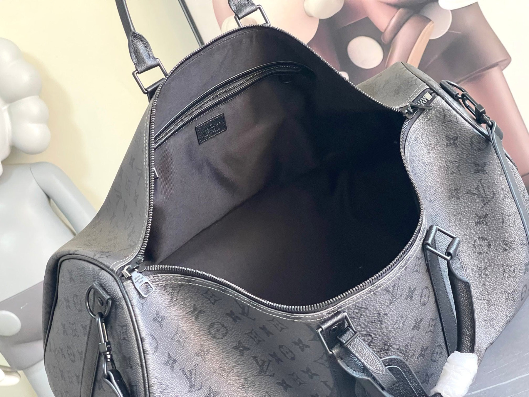 LV Keepall Bandoulière 55 M28405 55x27x20cm - Image 6