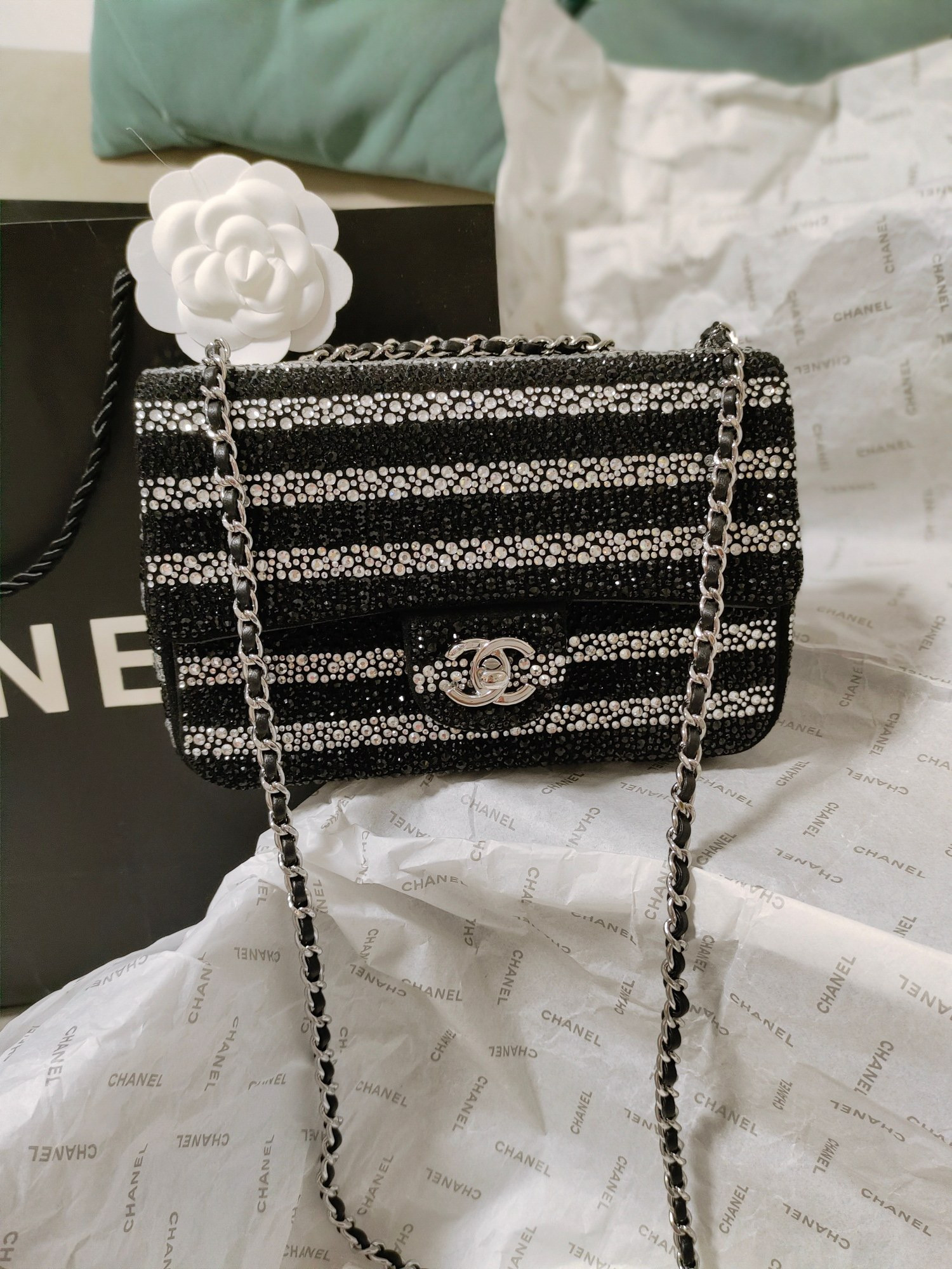 Chanel Mini CF 20cm - Image 6