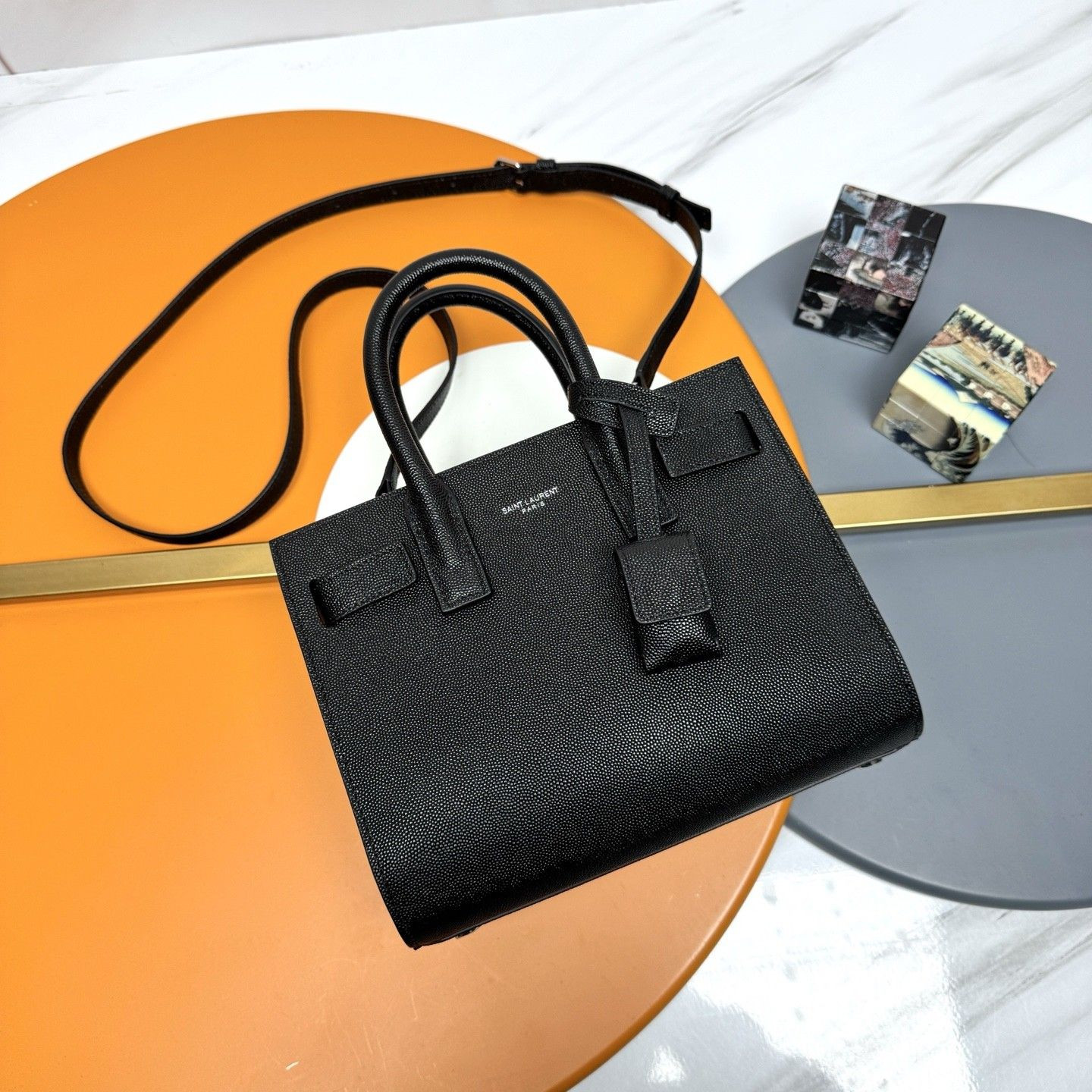 YSL SAC DE JOUR IN GRAINED LEATHER NANO 22x17x9cm - Image 2