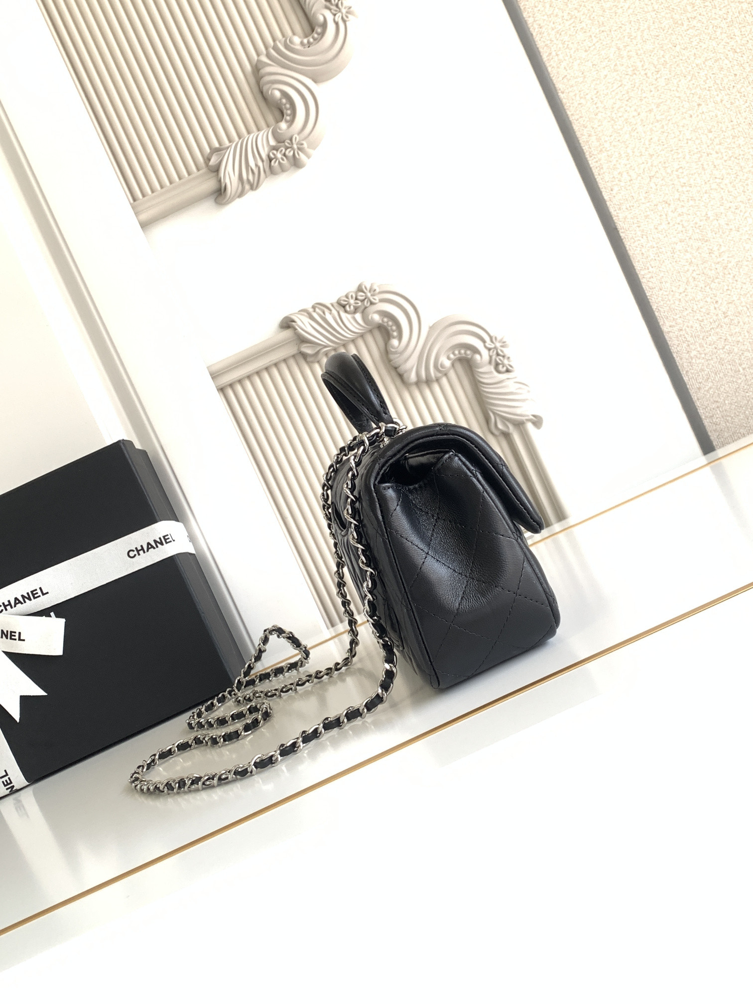 CHANEL Mini CF handle 20x12x6cm - Image 5