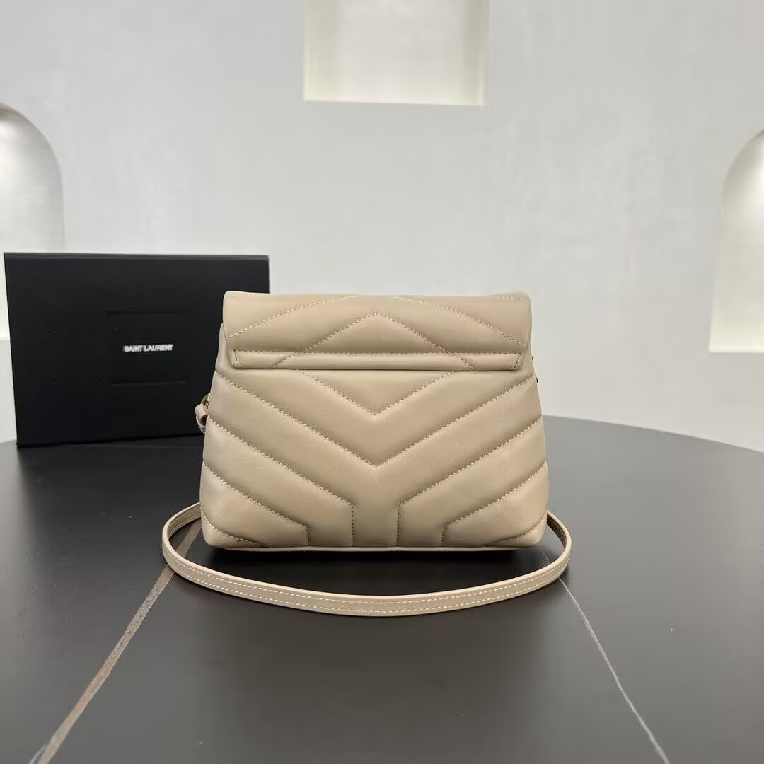 YSL TOY LOULOU IN QUILTED LEATHER 7.9 X 5.5 X 3 INCHES - Image 3