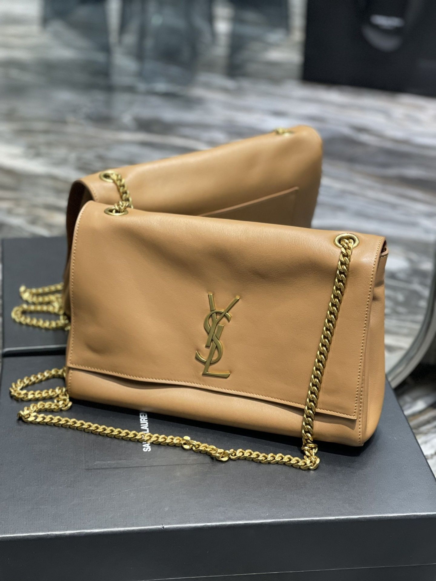 YSL Kate Reversible Suede and Leather Shoulder Bag 28.5x20x6cm - Image 4