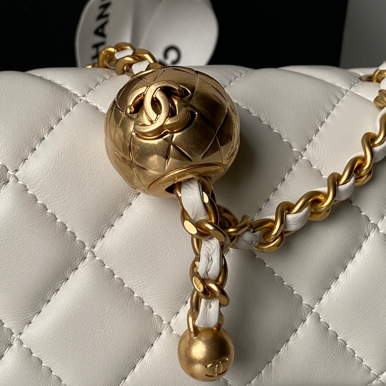 CHANEL MINI FLAP BAG SHINY CALFSKIN gold-TONE METAL white 4.7 × 7.8 × 2.3 in - Image 9