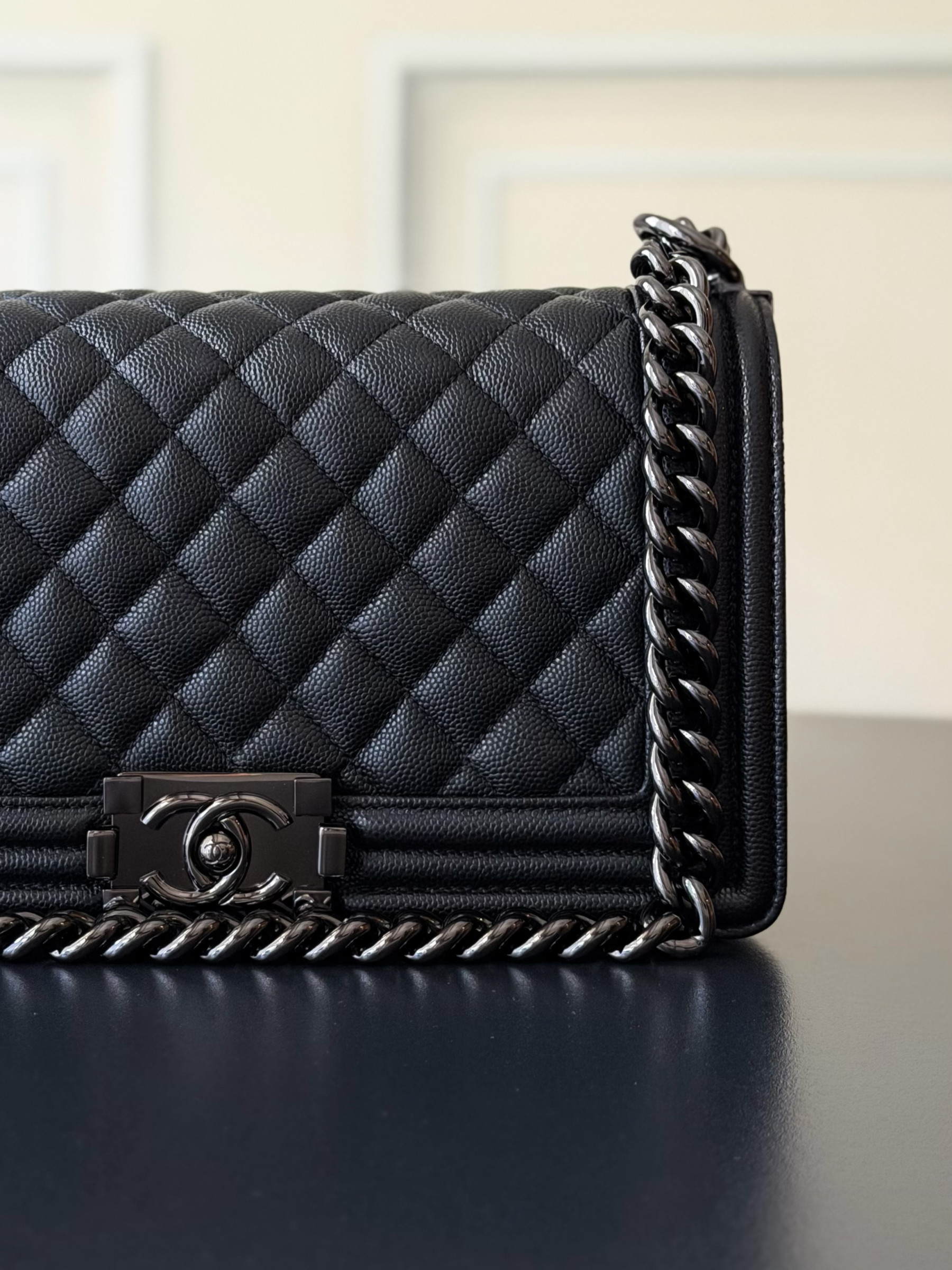 Chanel Boy Handbag 15x25x9cm - Image 6