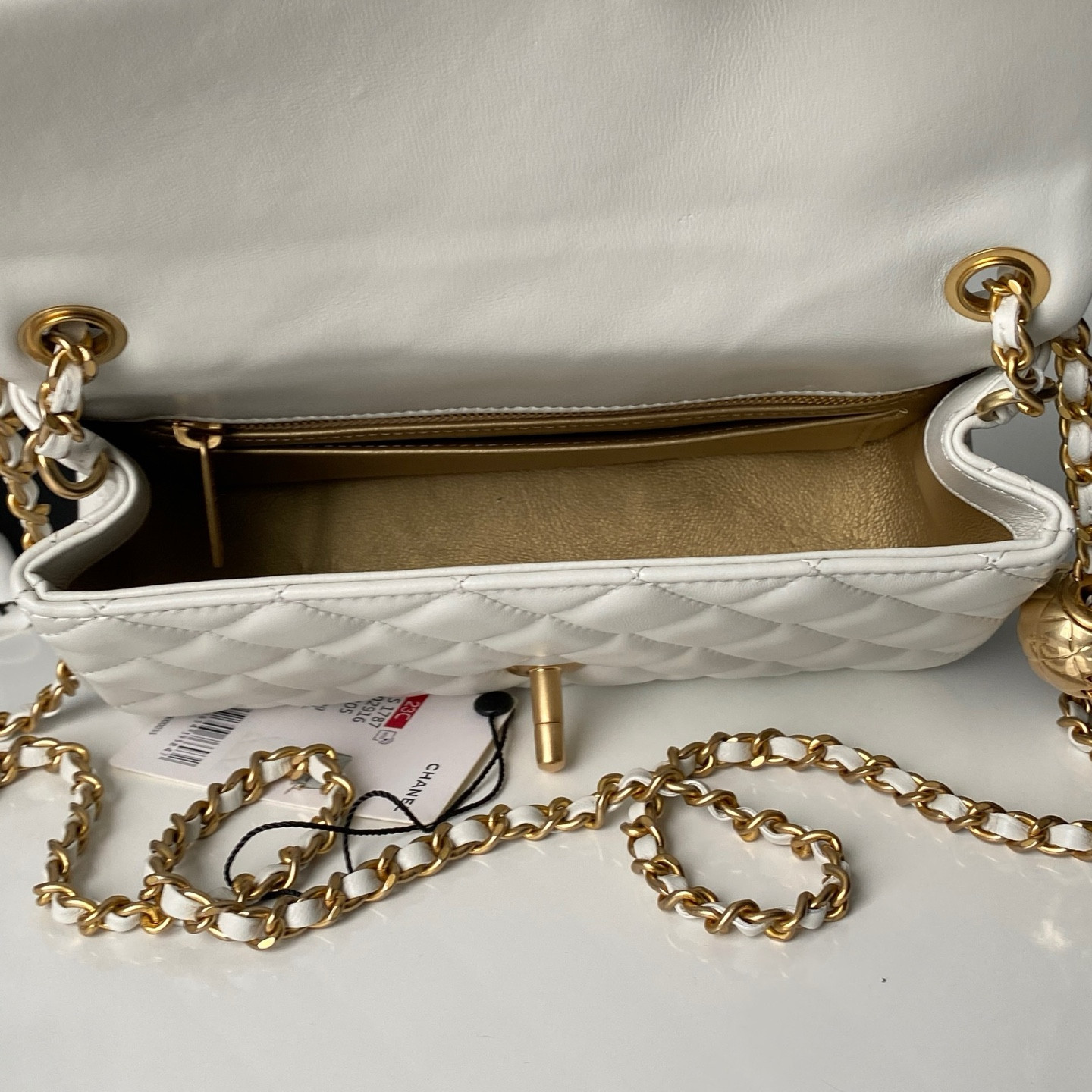 CHANEL MINI FLAP BAG SHINY CALFSKIN gold-TONE METAL white 4.7 × 7.8 × 2.3 in - Image 6