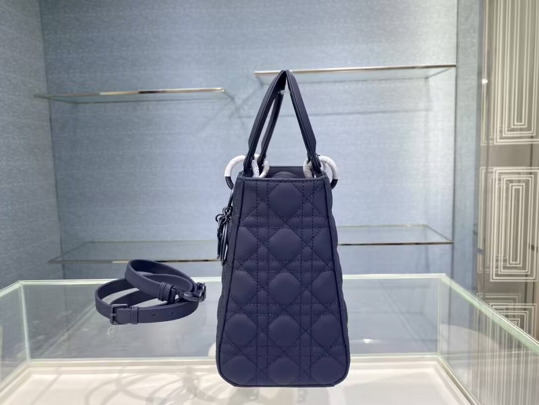 Medium Lady Dior Bag 24 x 20 x 12 cm - Image 6
