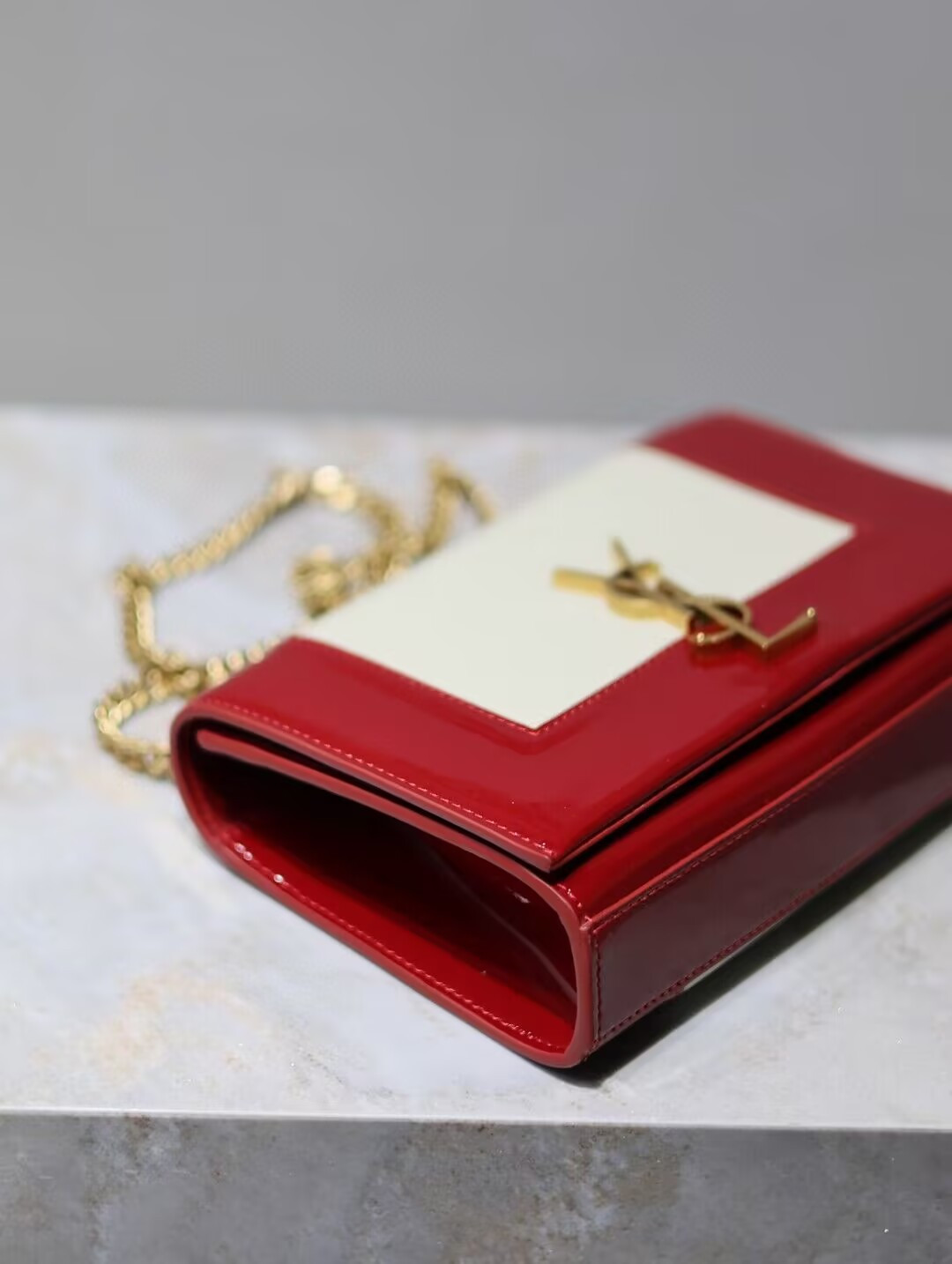 YSL KATE Nappa Patent Calfskin Two-Toned 20x13.5x6cm - Image 6