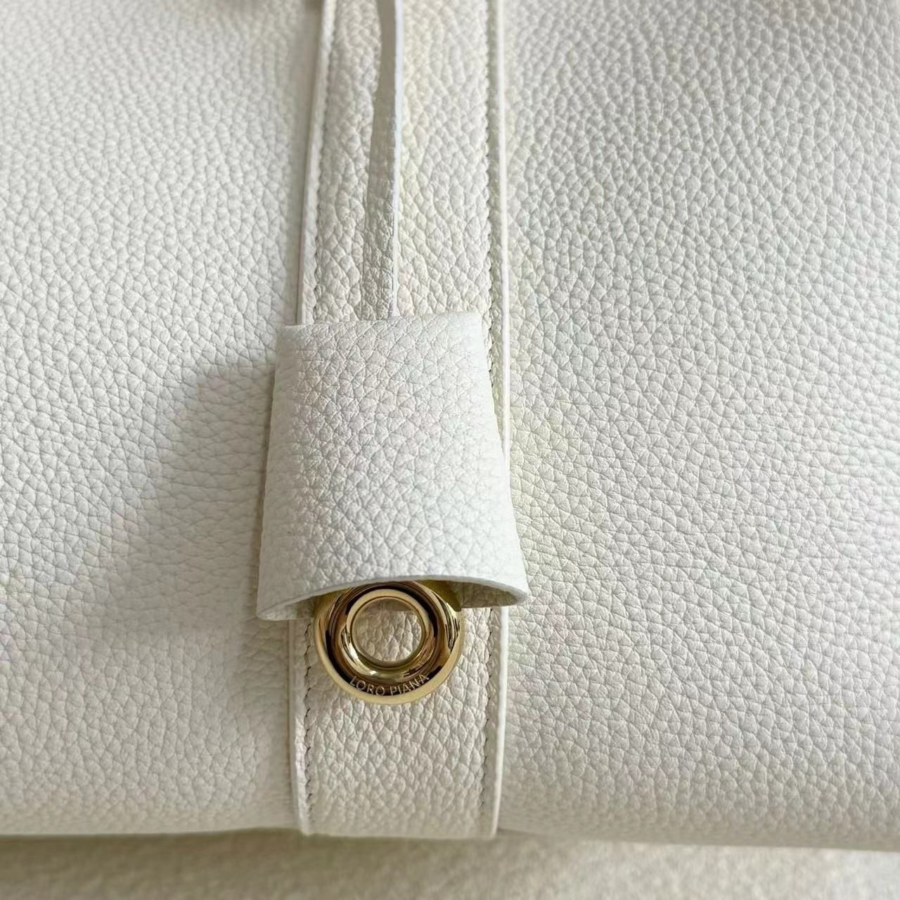 Loro Piana Loom Bag L32 Grained Calfskin 33 x 23 x 18 cm - Image 8