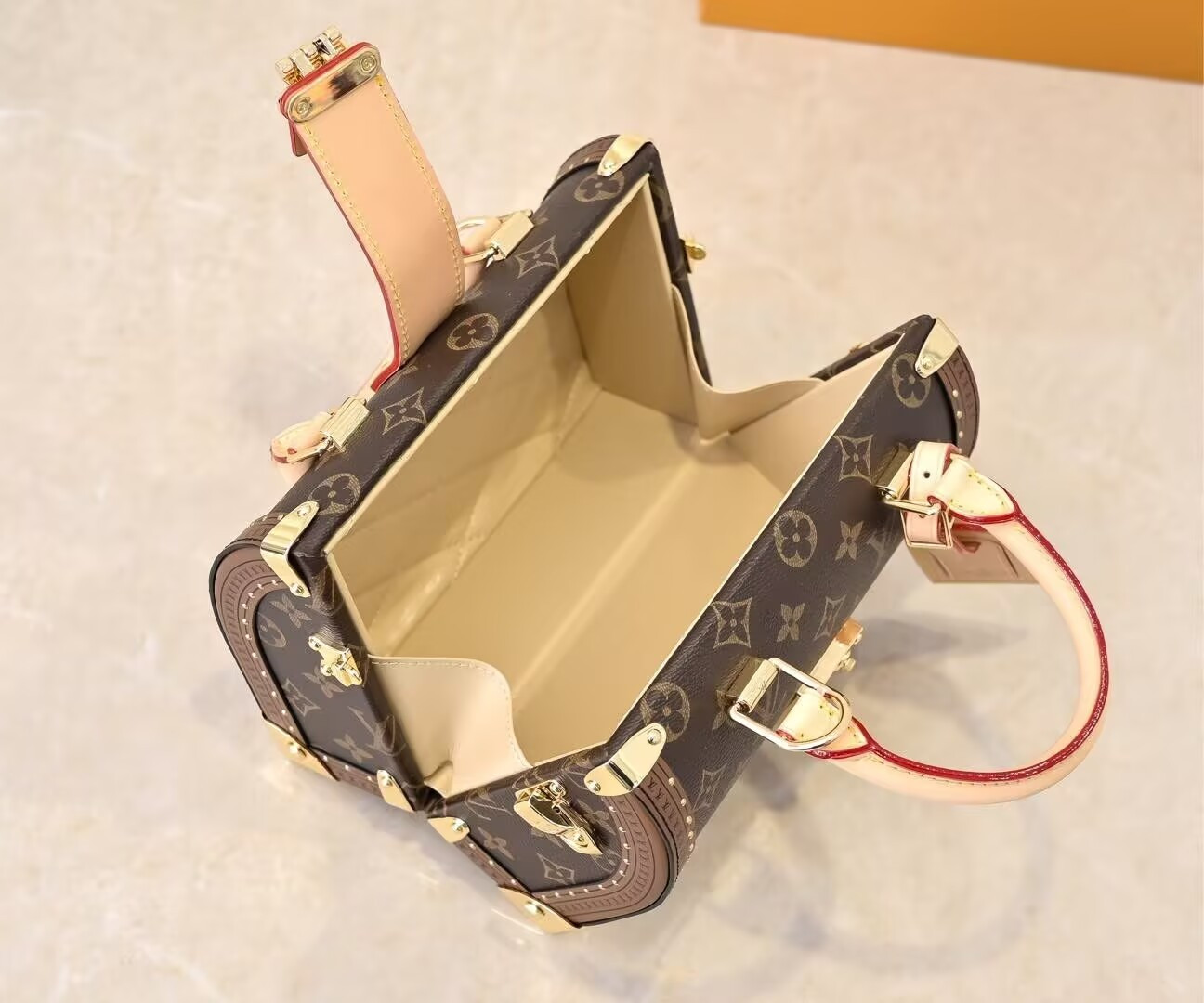 LV Speedy Trunk 20 Monogram M11154 (21*15*13cm) - Image 7