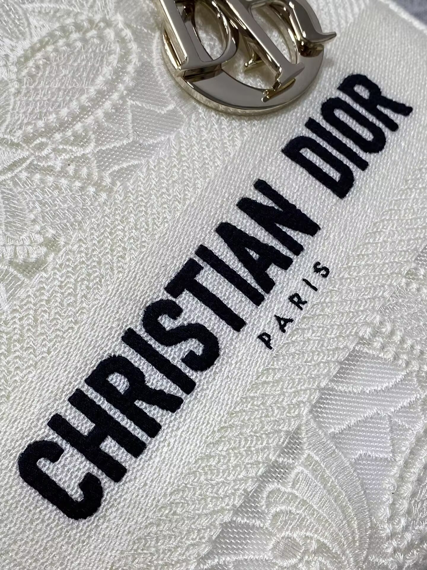 Dior Medium Lady D-Lite Bag 24x20x11cm - Image 9