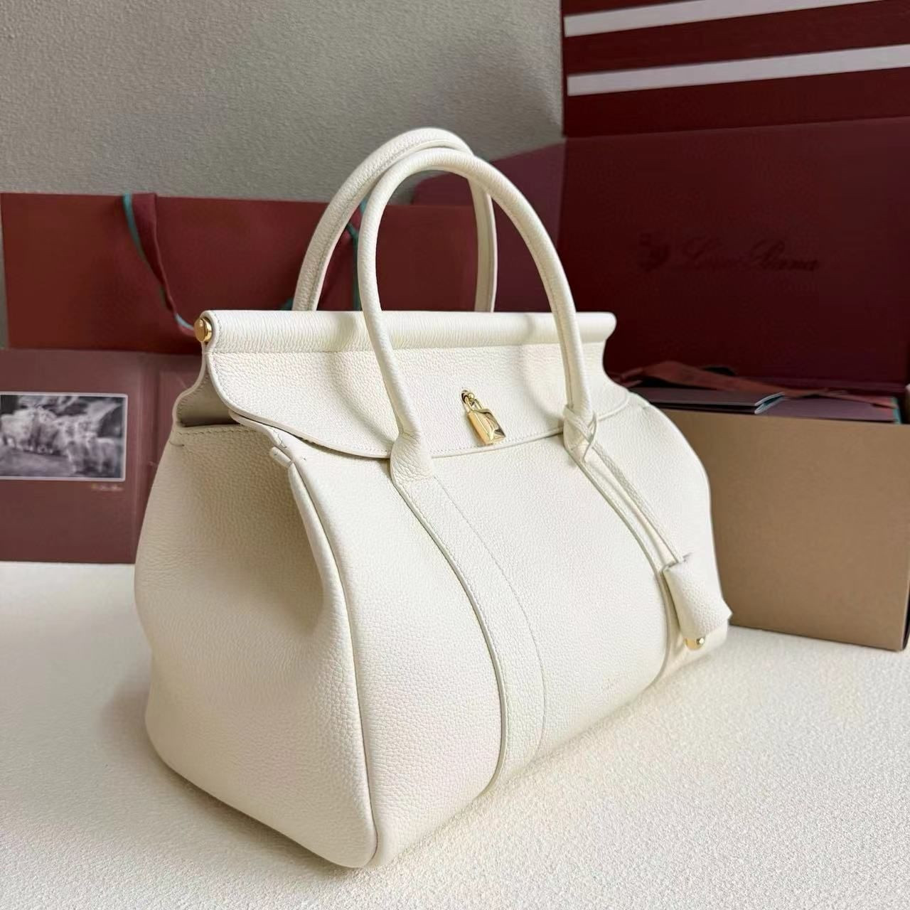Loro Piana Loom Bag L32 Grained Calfskin 33 x 23 x 18 cm - Image 4