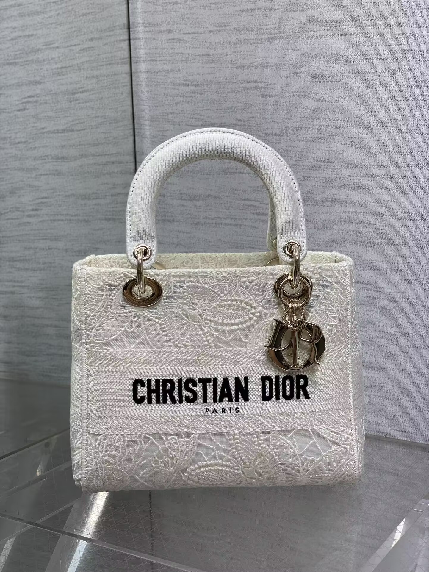 Dior Medium Lady D-Lite Bag 24x20x11cm - Image 3