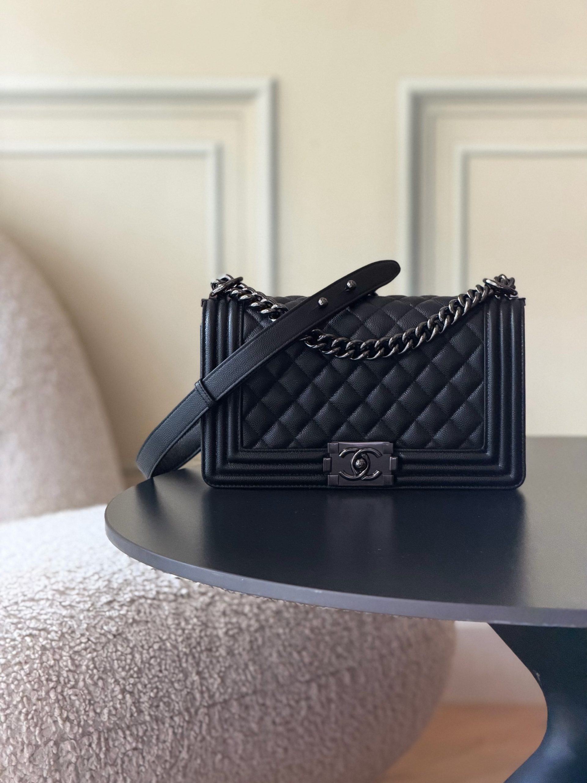 Chanel Boy Handbag 15x25x9cm