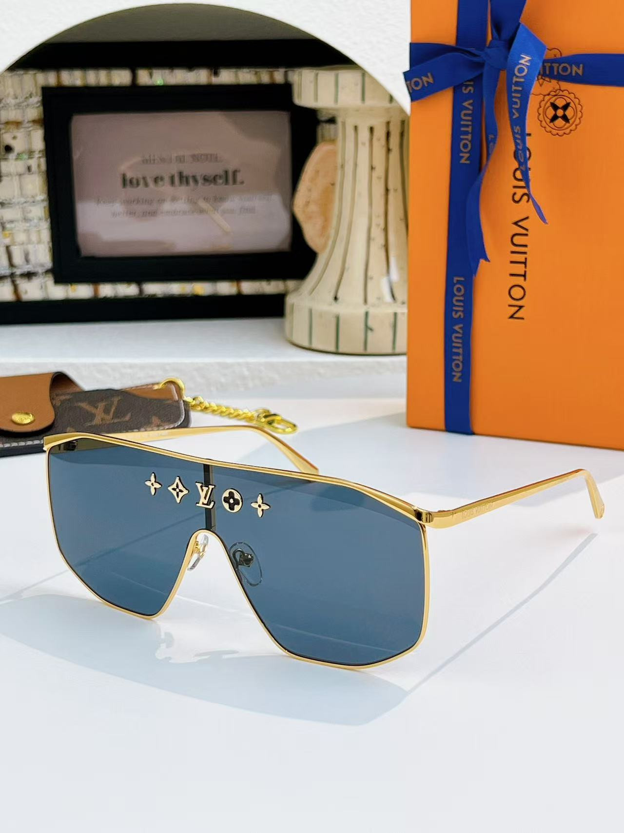 LV Glasses #1 - Image 3