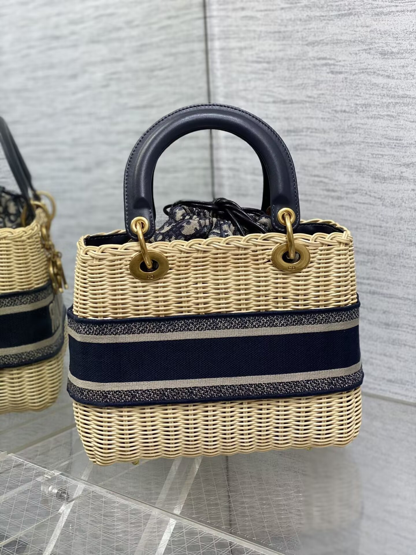 Dior Medium Lady Dior Bag 24x21x12cm - Image 4