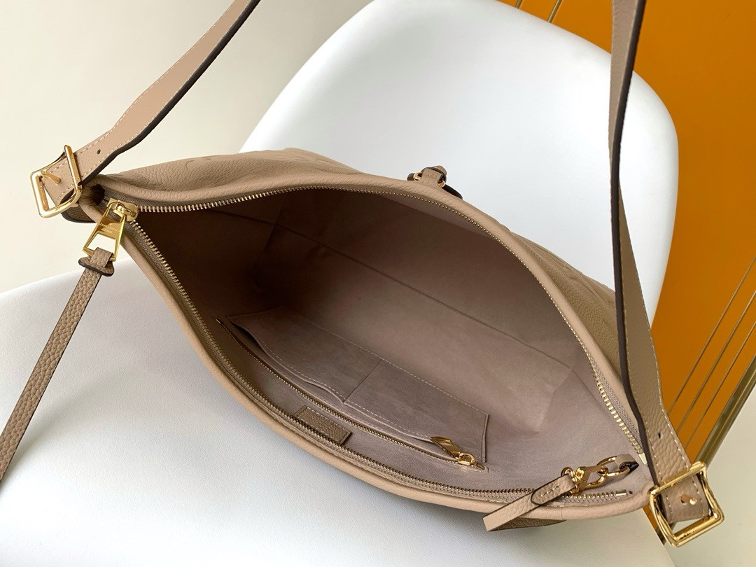 LV CarryAll MM M46292 (39*30*15cm) - Image 6
