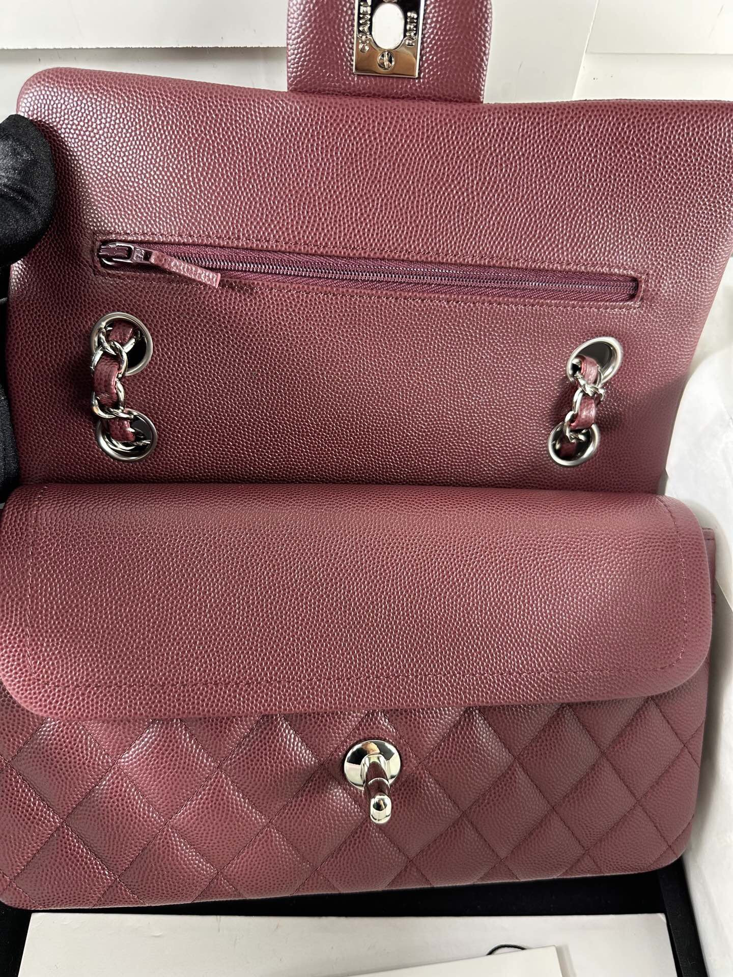 Chanel CLASSIC 11.12 HANDBAG 14.5*23*6cm - Image 5