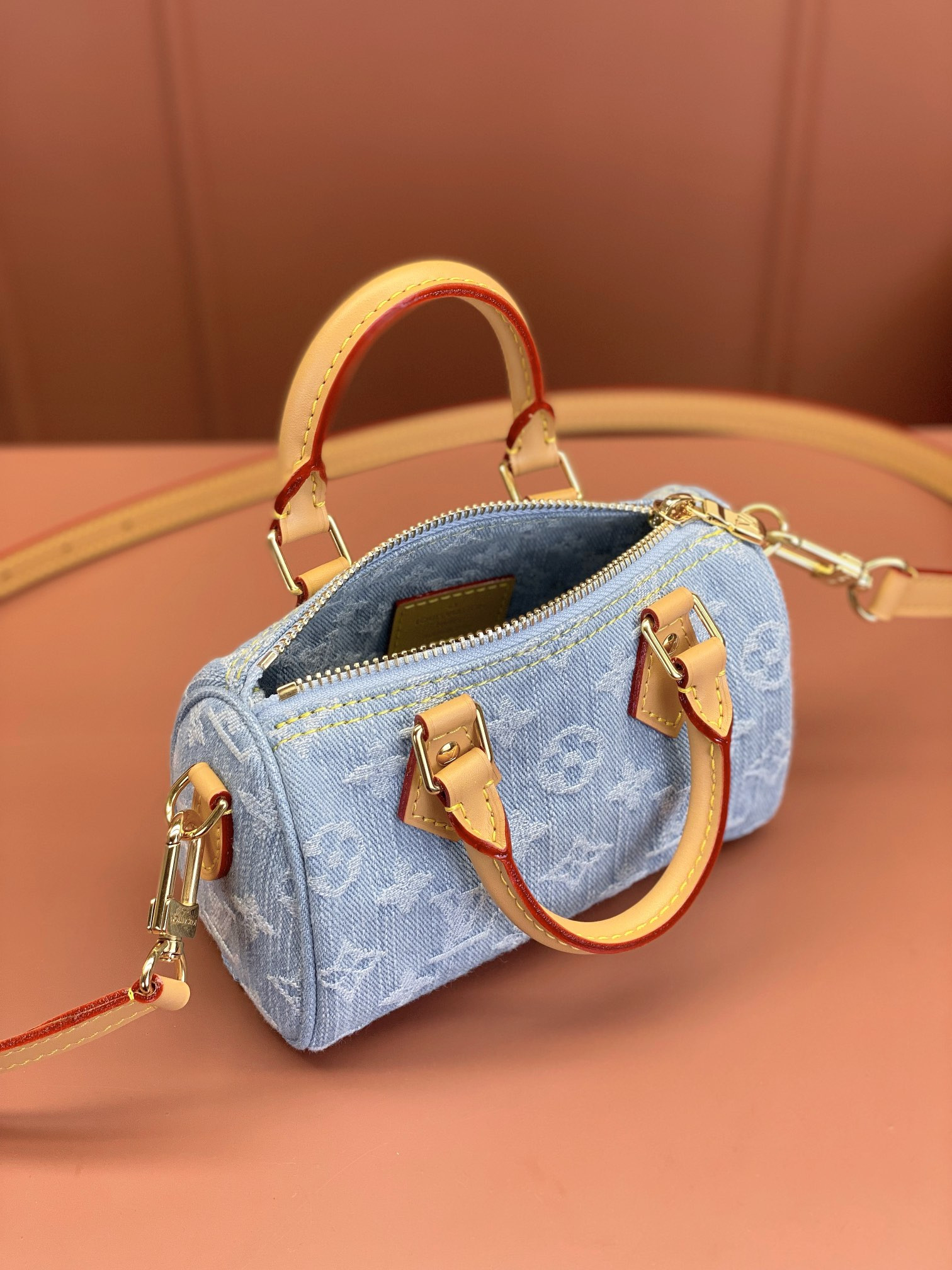 LV Nano Speedy M11212 6.3 x 3.9 x 3 in - Image 6