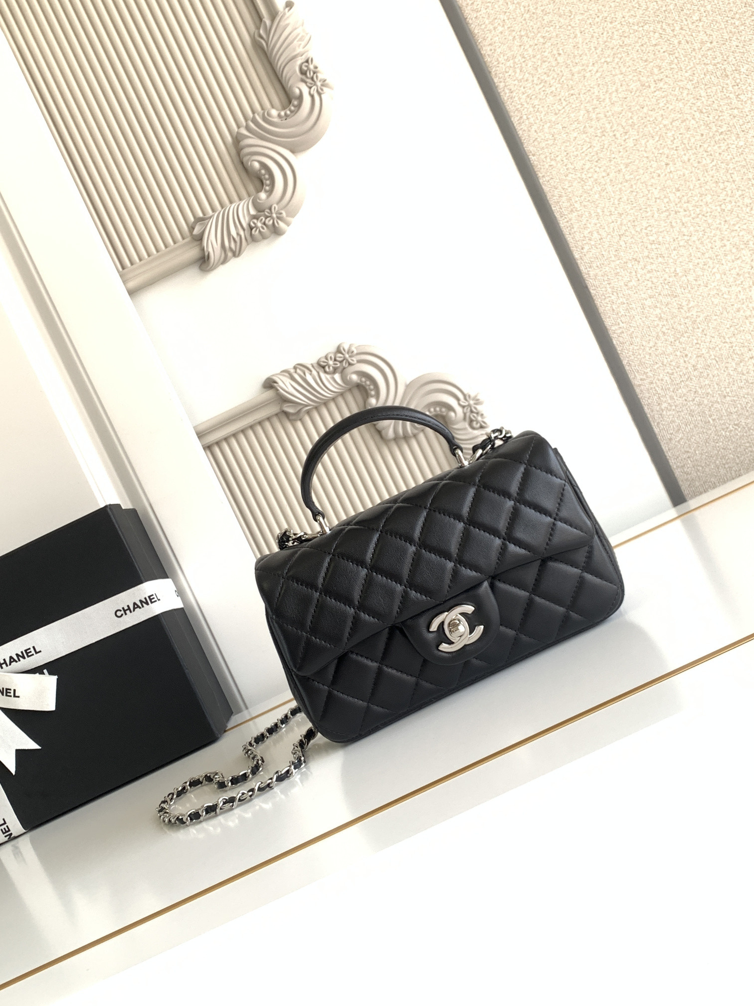 CHANEL Mini CF handle 20x12x6cm - Image 2