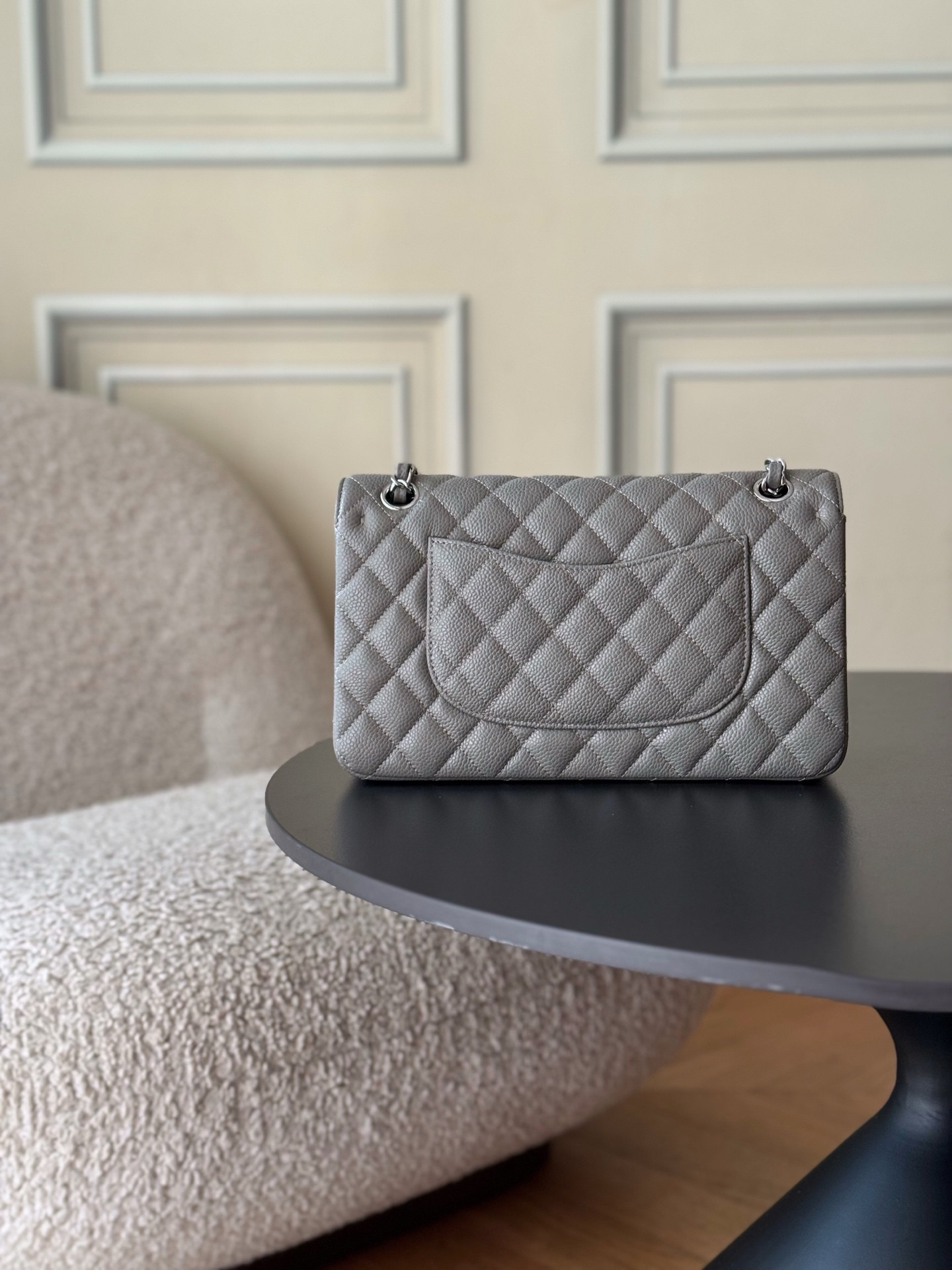 Chanel Flap Bag 25x15.5x6.5cm - Image 3