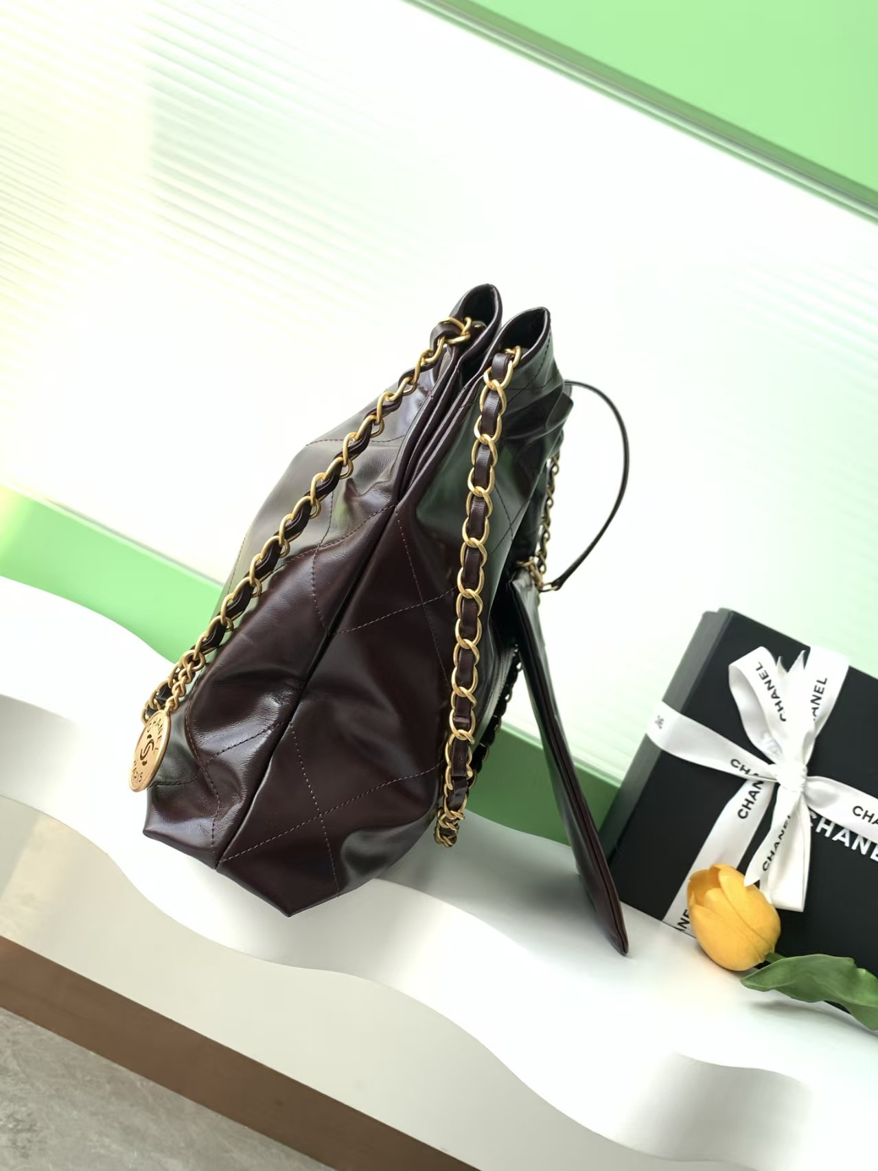 CHANEL 22 SMALL HANDBAG 35x37x7cm - Image 5