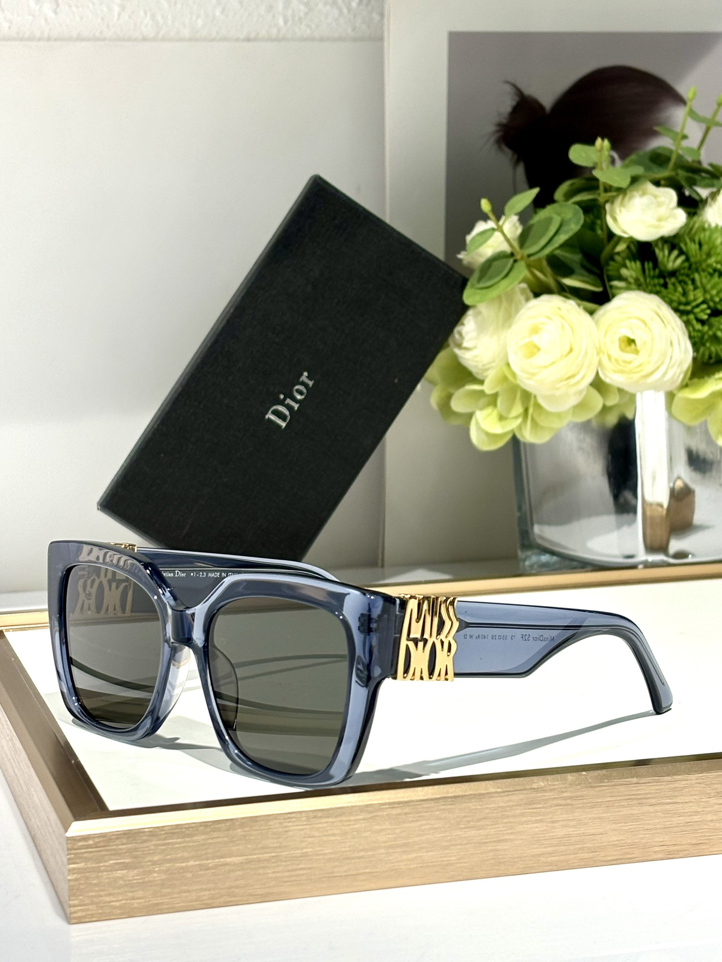 Dior Glasses #4 - Image 10