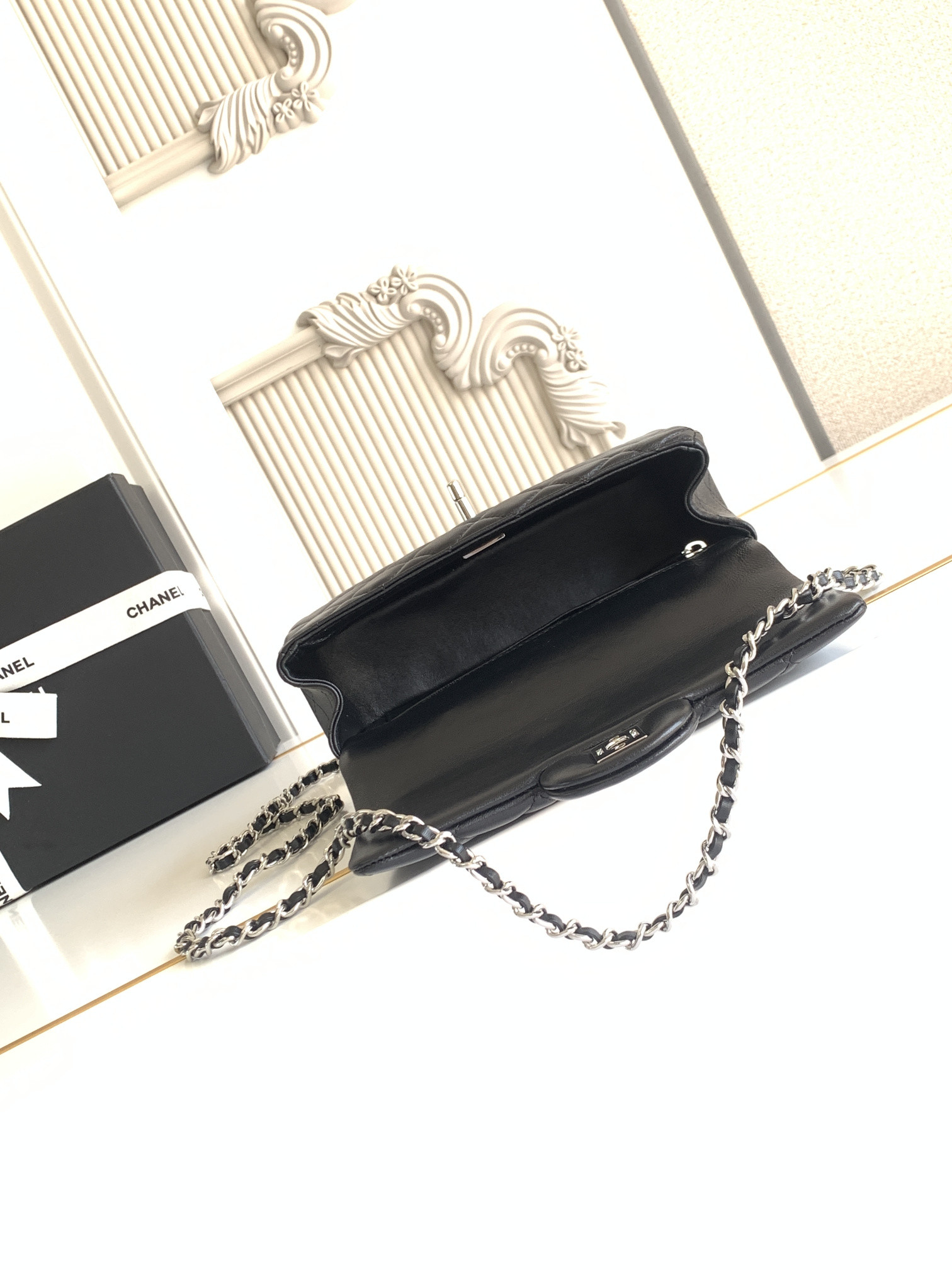 CHANEL Mini CF handle 20x12x6cm - Image 6