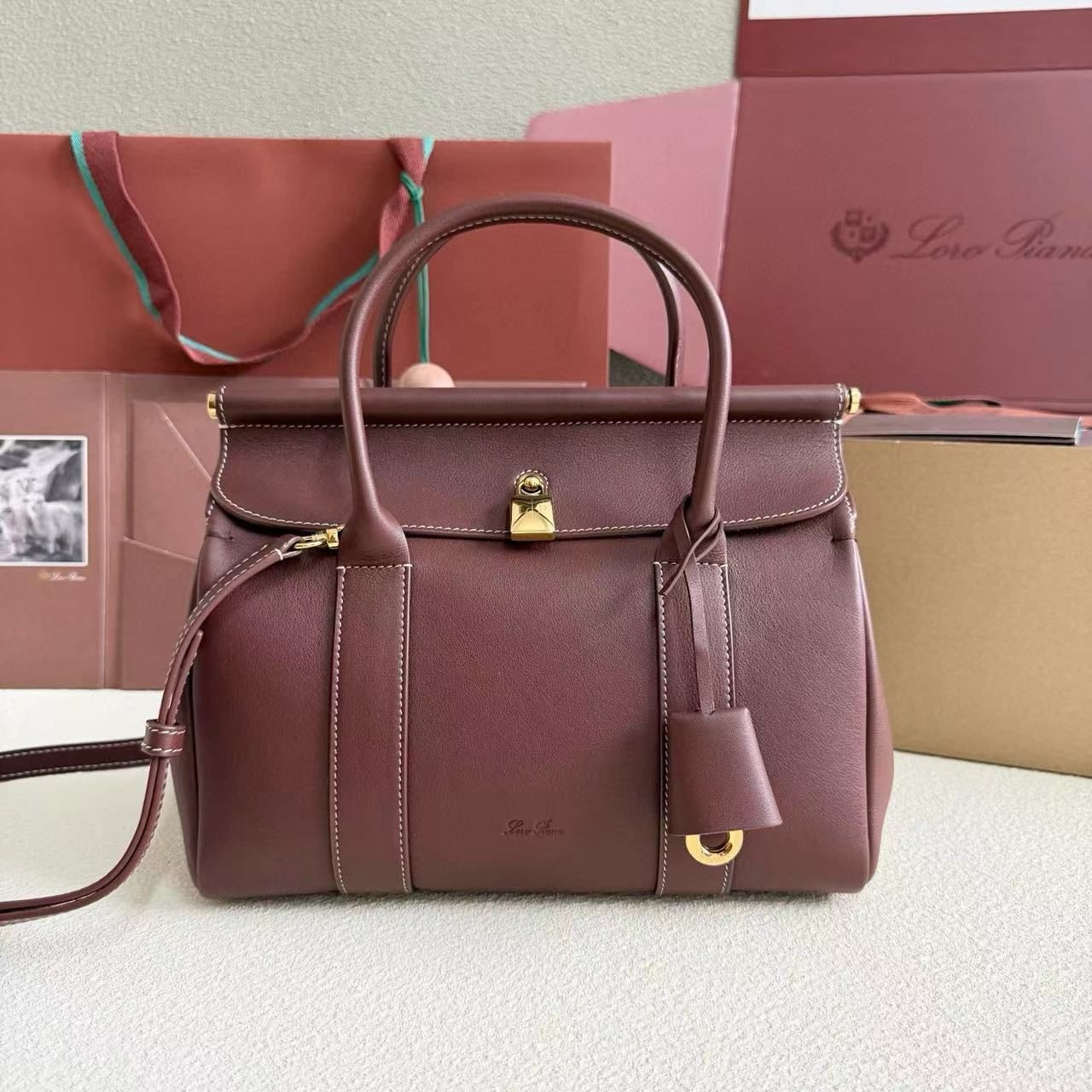 Loro Piana Loom Bag L25 Smooth Calfskin 25x18x12.5cm - Image 2