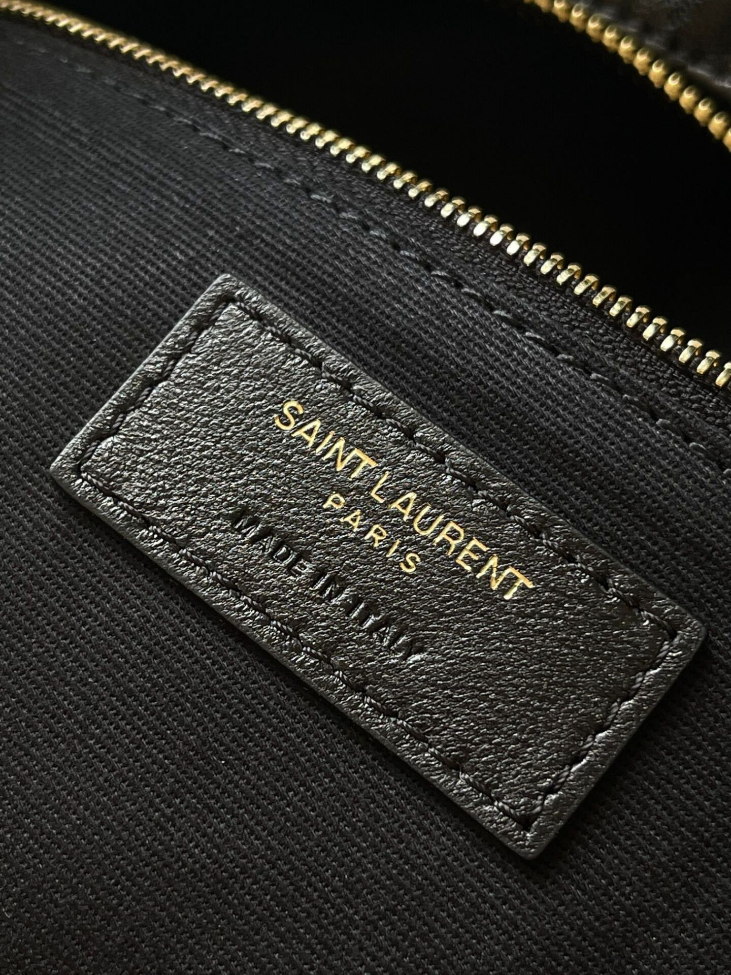 YSL ICARINO IN QUILTED NAPPA 47x35x15cm - Image 10