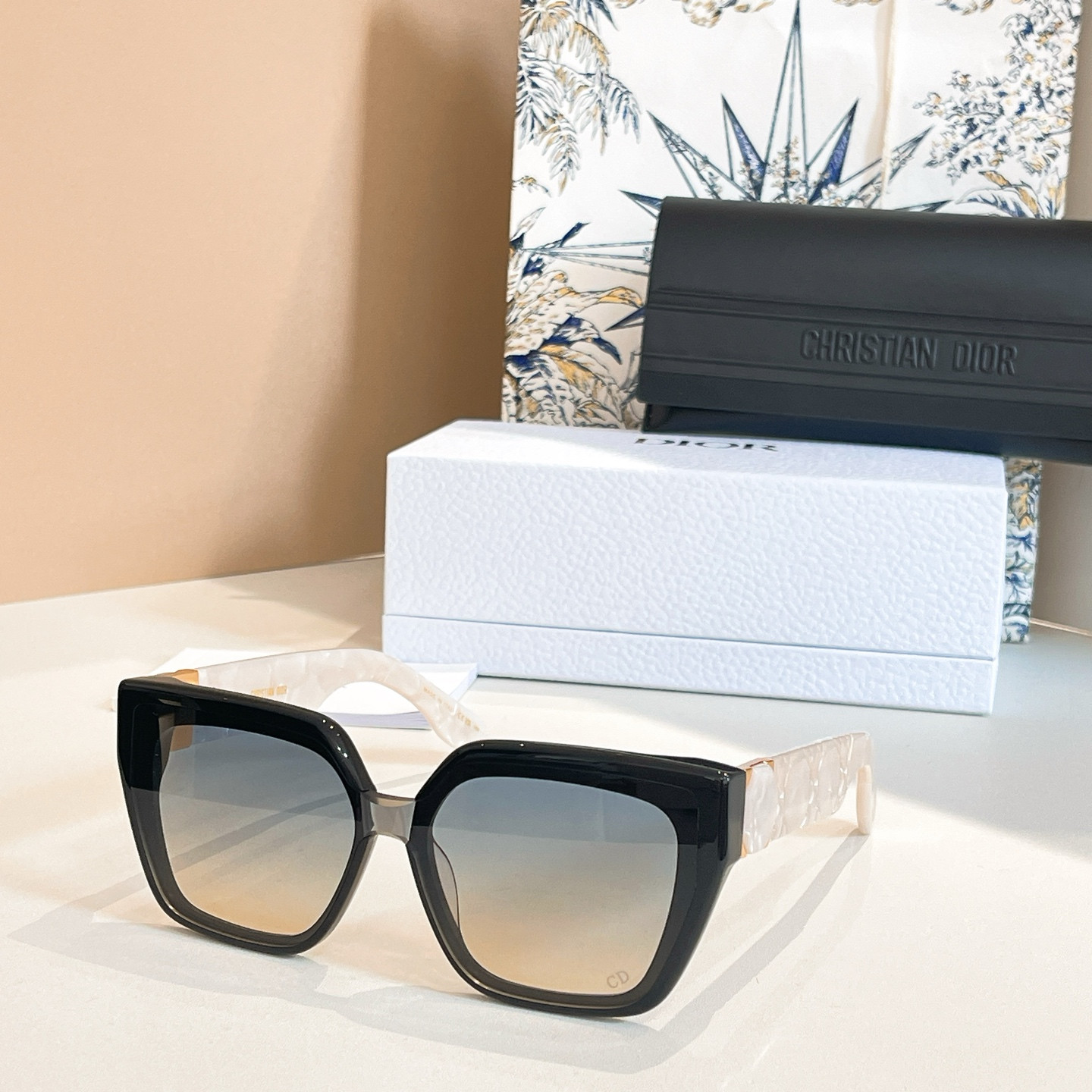 Dior Glasses #5 - Image 8