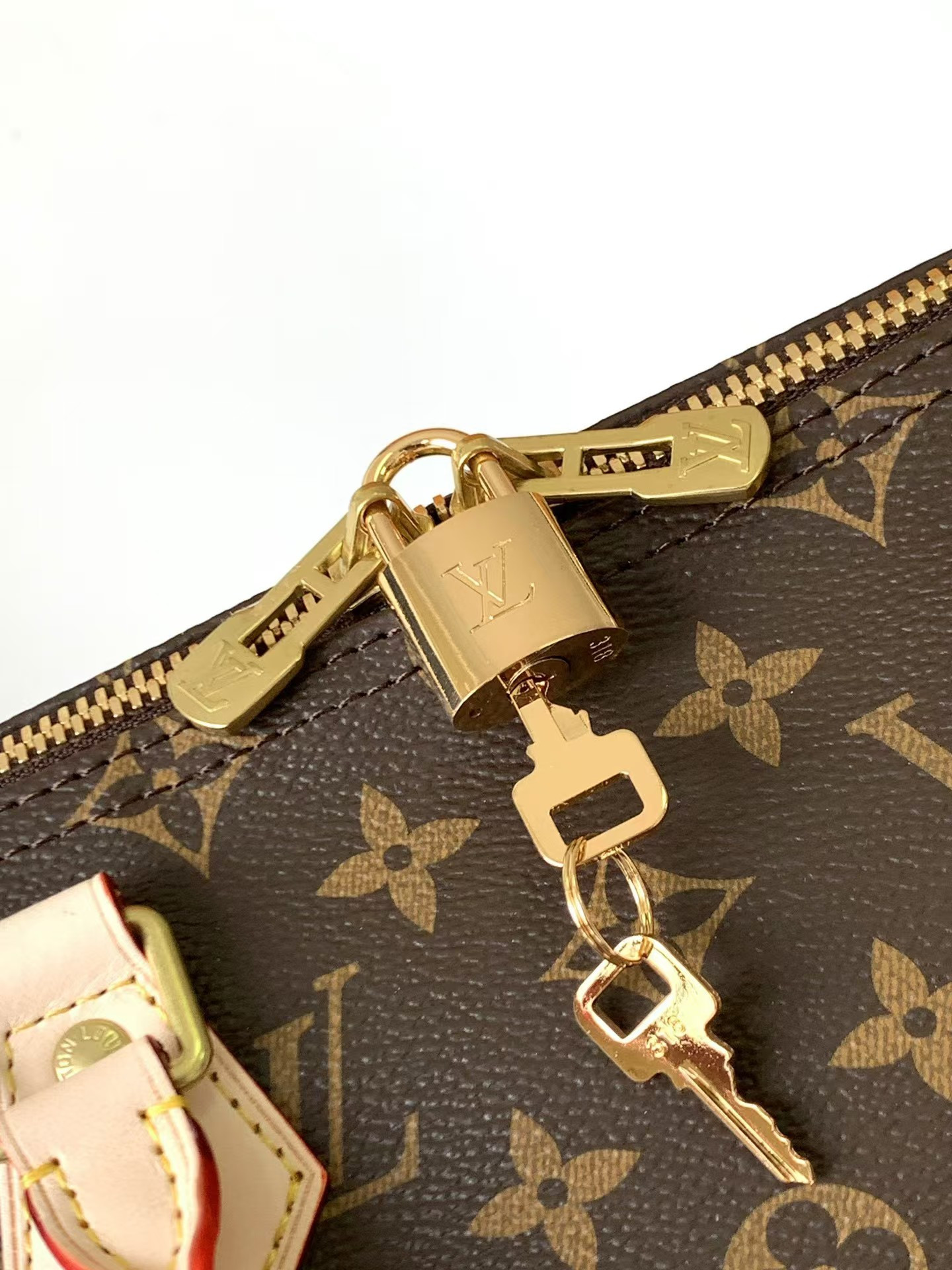 LV Speedy Bandoulière 35 M46981 13.8 x 9.1 x 7.1 inches - Image 5