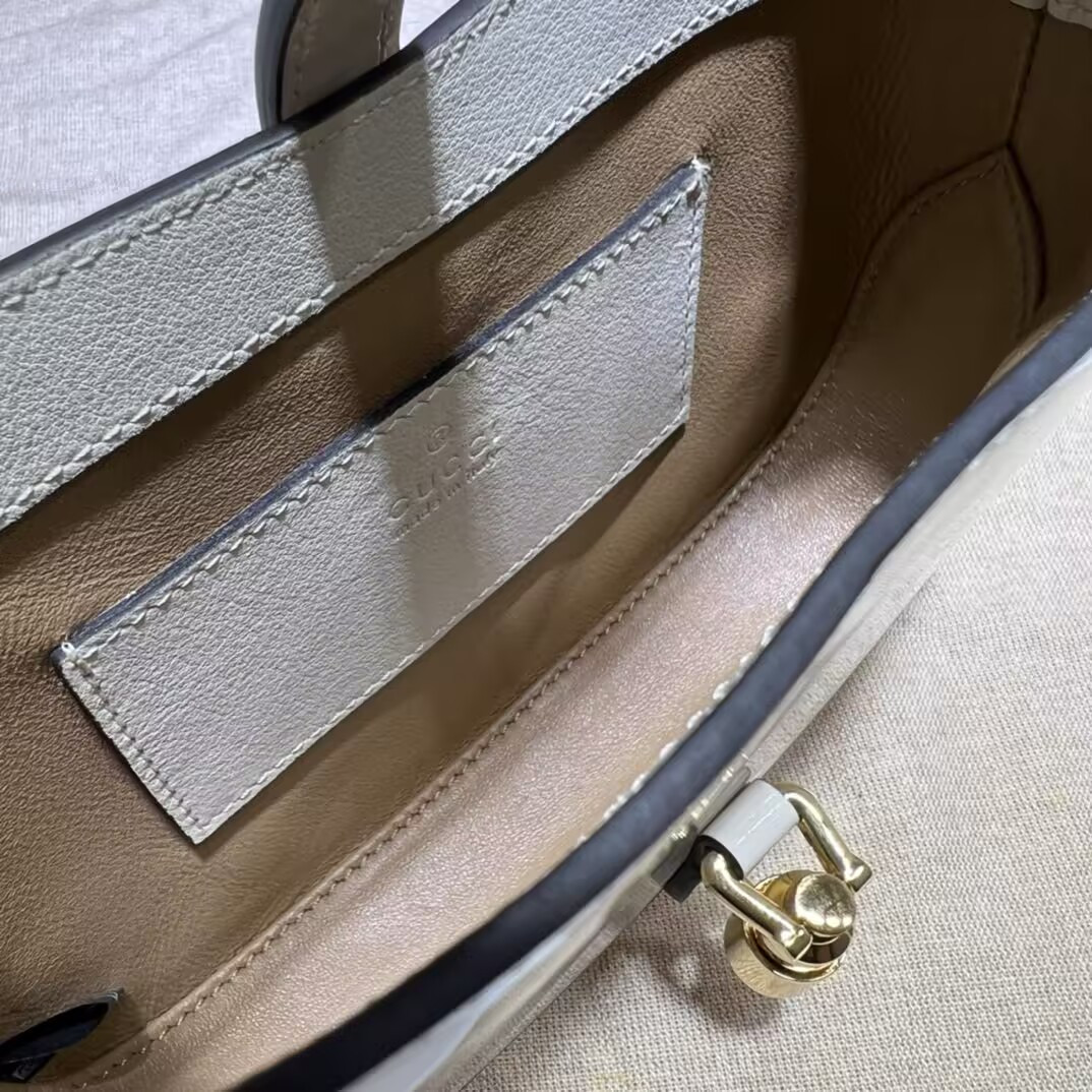 Gucci Mini Jackie 1961 Patent Leather Shoulder Bag 19x13x3cm - Image 8