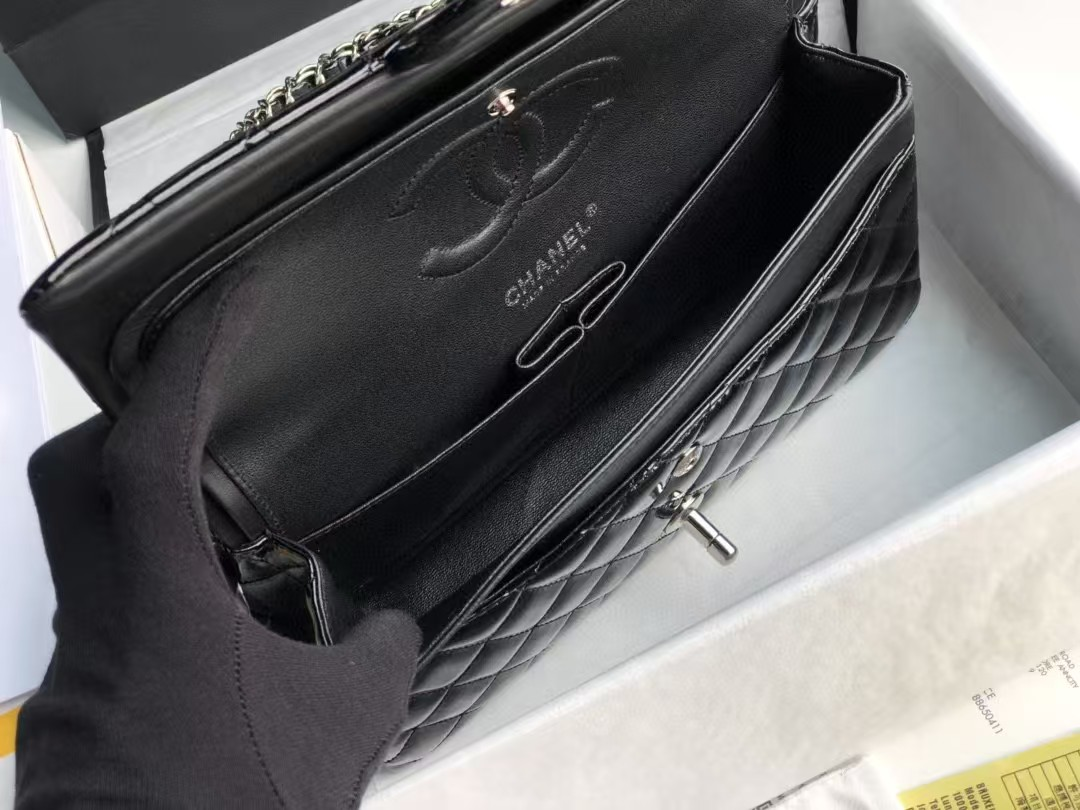 Chanel Classic Flap Bag CF 25.5x15x6cm - Image 8