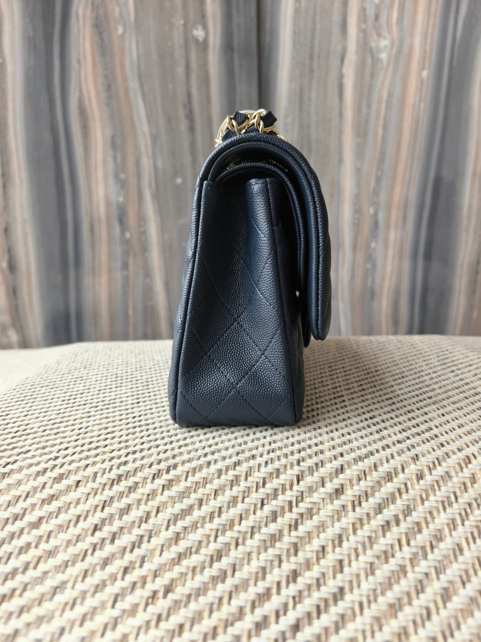 Chanel Classic Flap Bag 15x25.5x6cm - Image 7