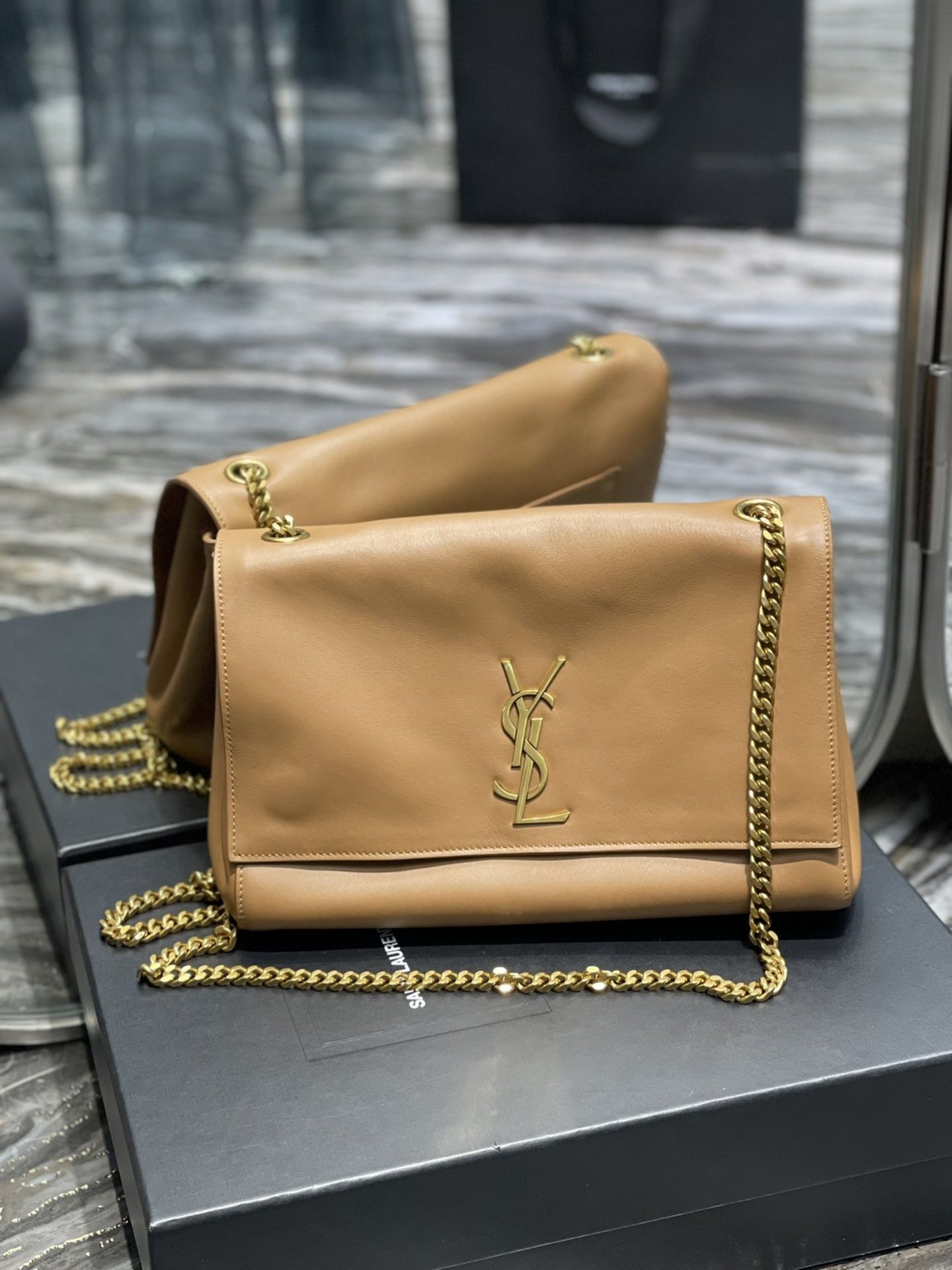 YSL Kate Reversible Suede and Leather Shoulder Bag 28.5x20x6cm - Image 2