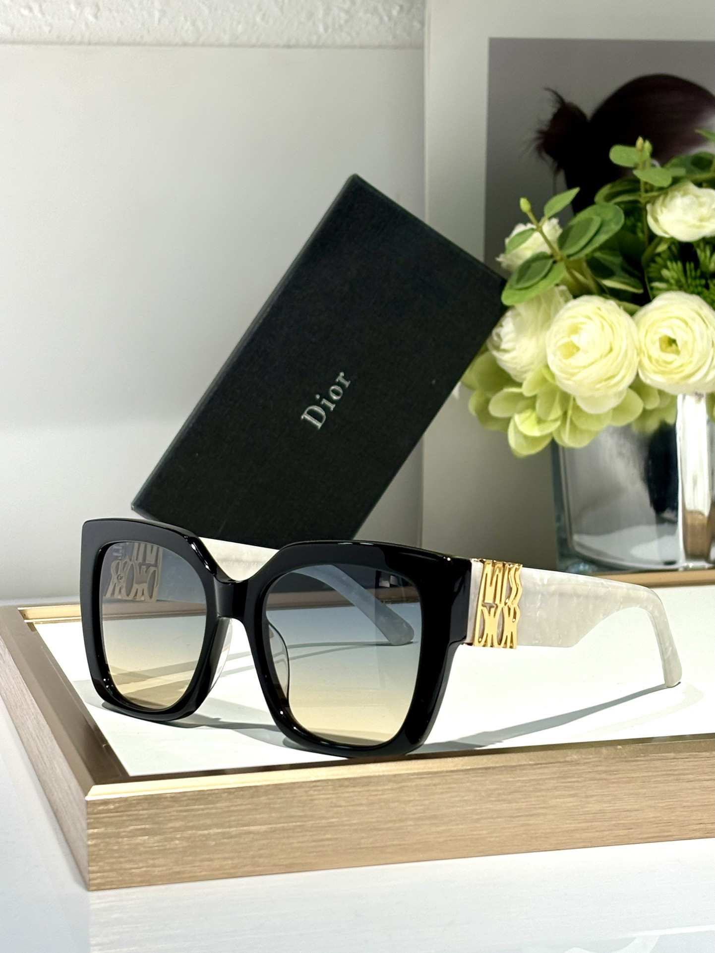 Dior Glasses #4 - Image 7