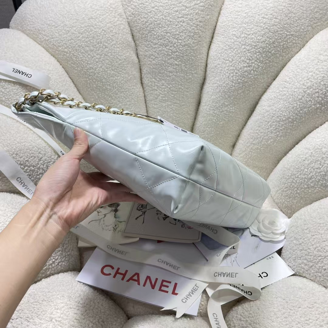 CHANEL 22 SMALL HANDBAG Light Blue 37X35X7cm - Image 3