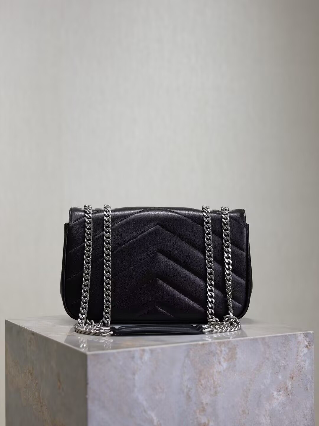 YSL LOULOU small in MATELASS lambskin 24x14x6cm - Image 3