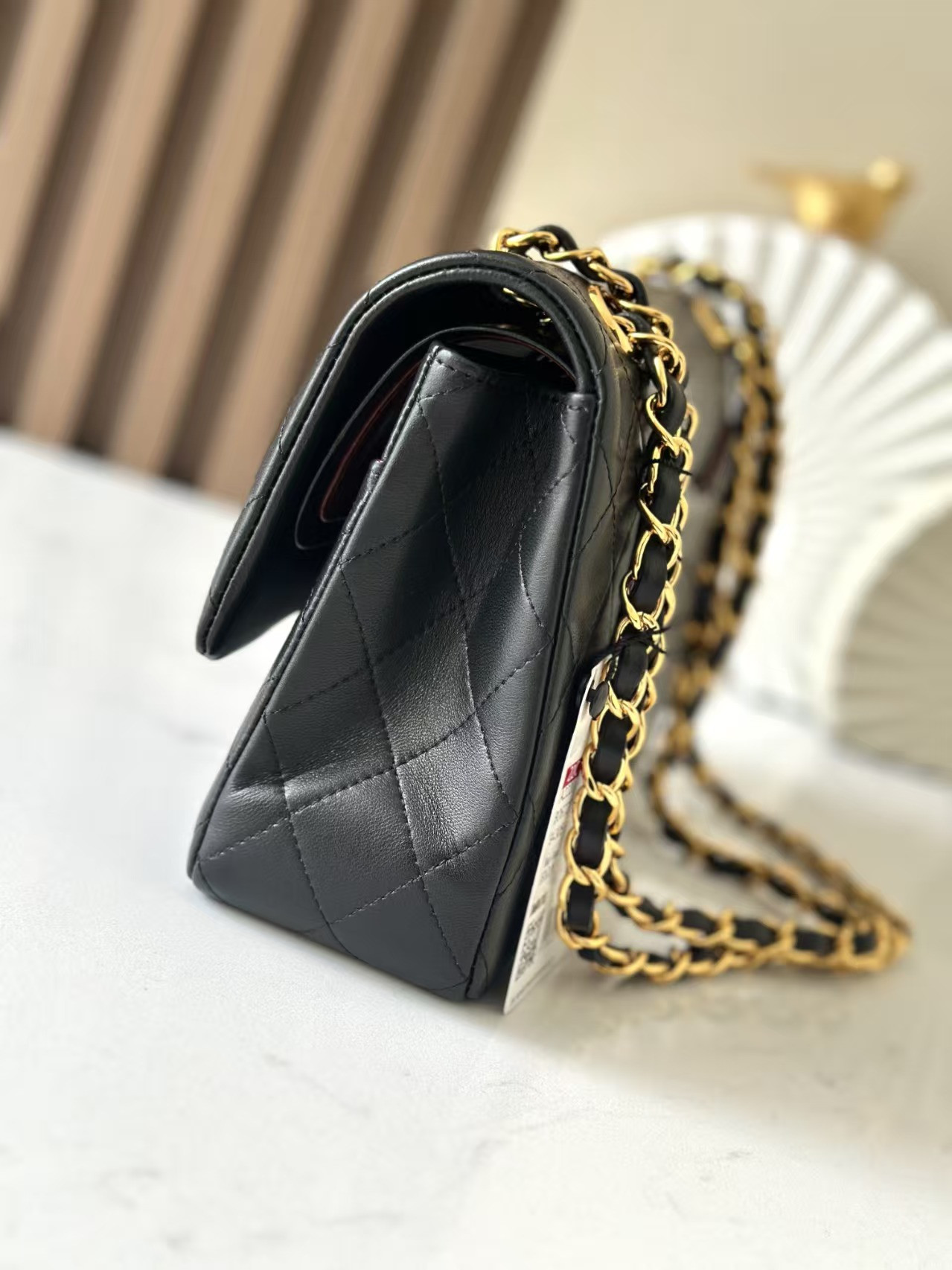 Chanel Classic Flap Bag 15.5x25.5x6.5cm - Image 6