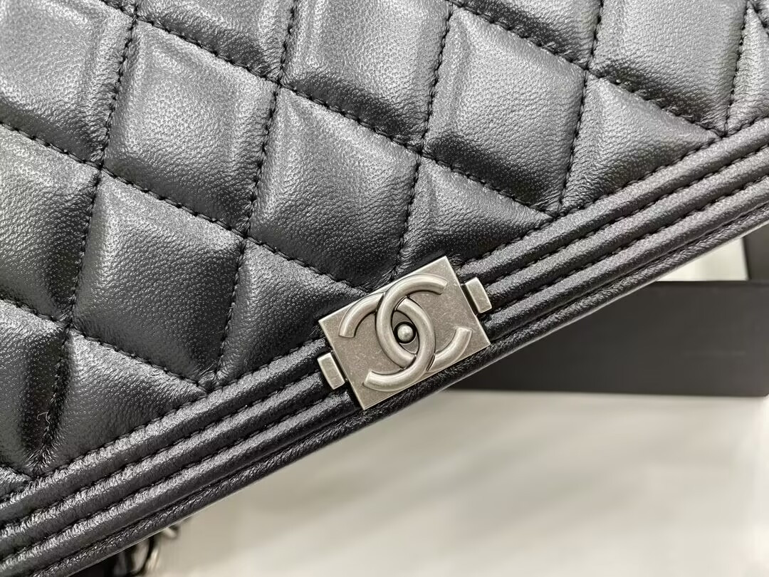 CHANEL 22SS Boy Woc 19x13x3.5CM - Image 4