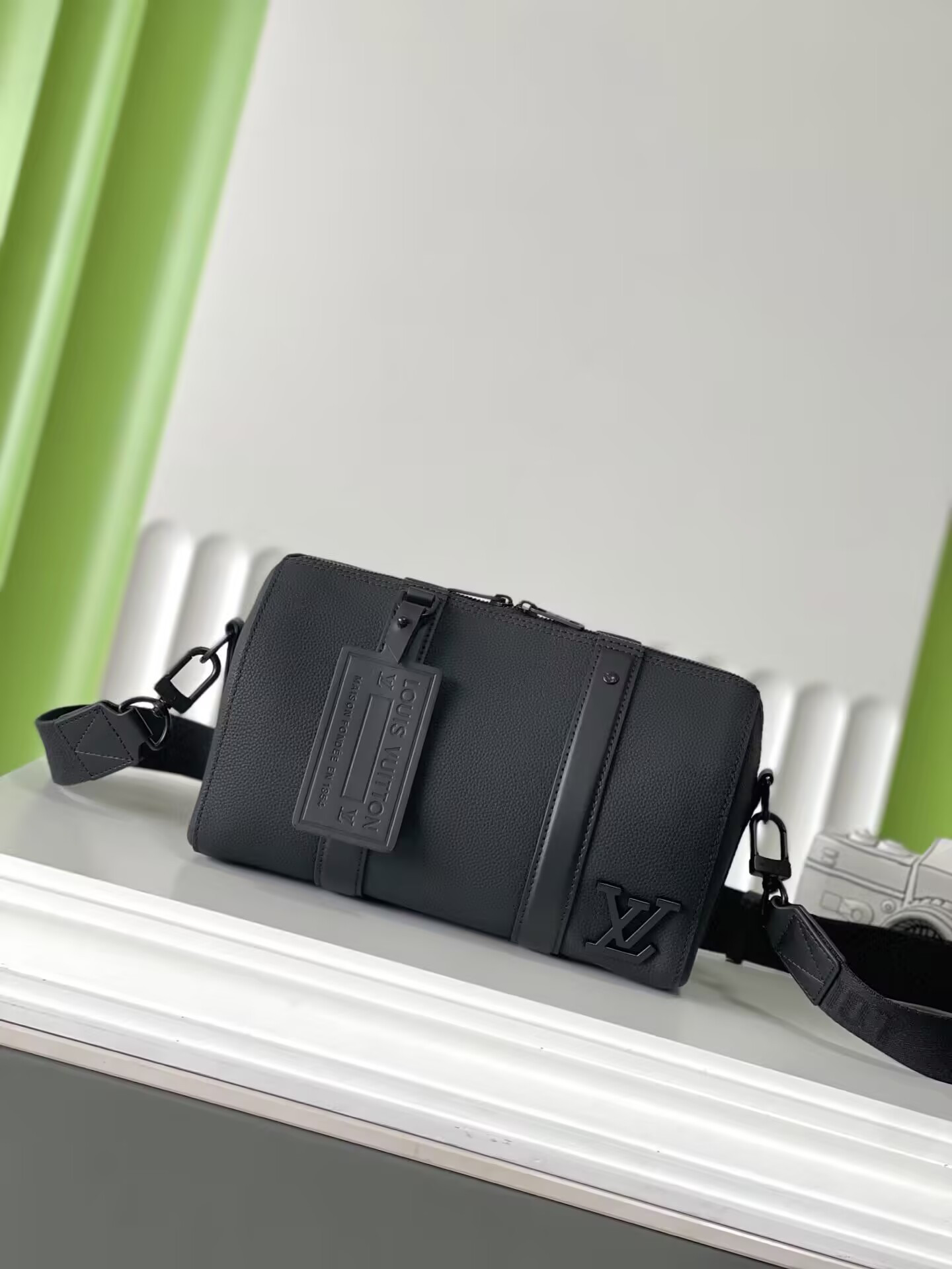 LV City Keepall M59255 27x17x13cm - Image 2